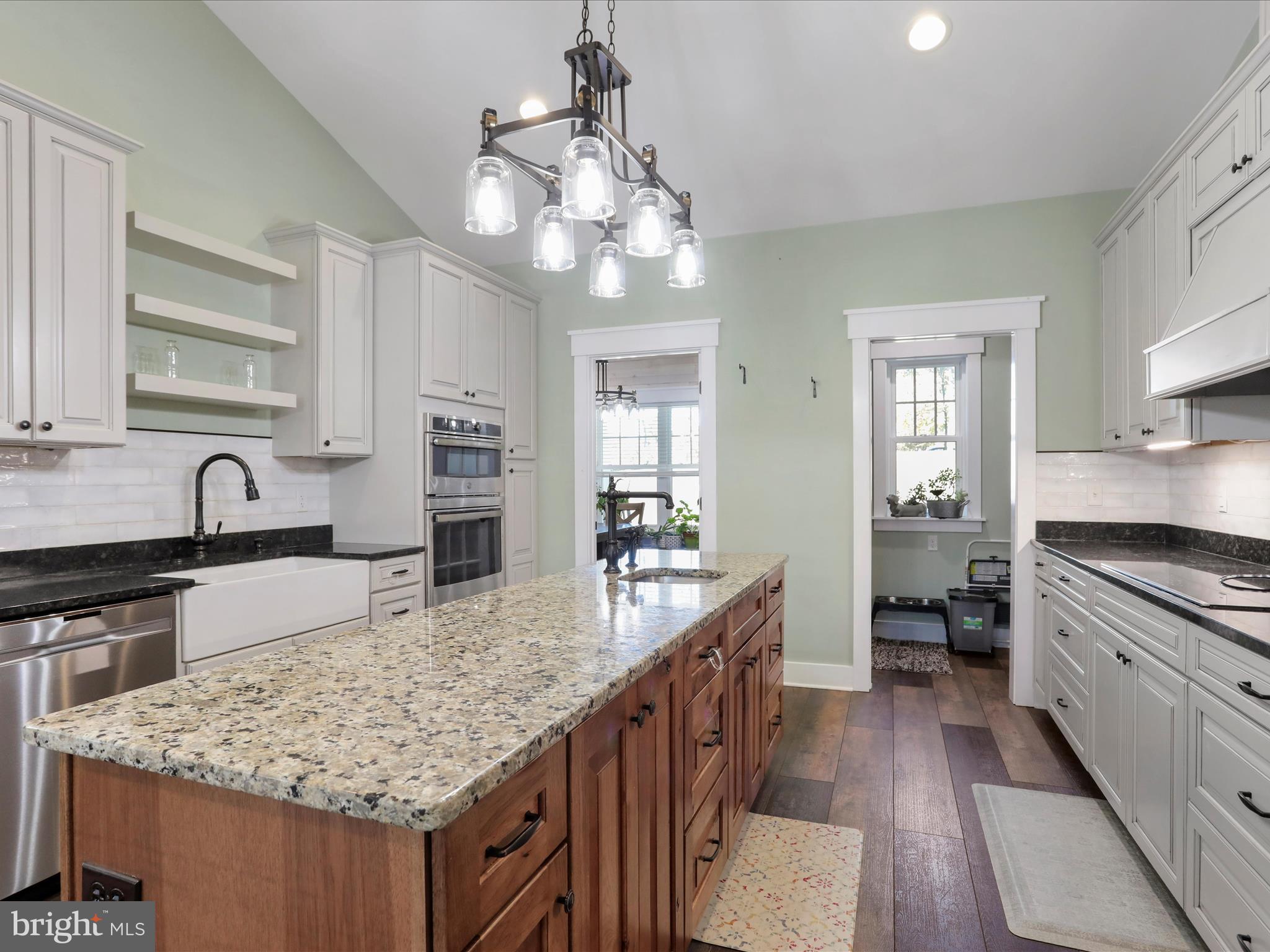 FAIRVIEW ACRES - Residential