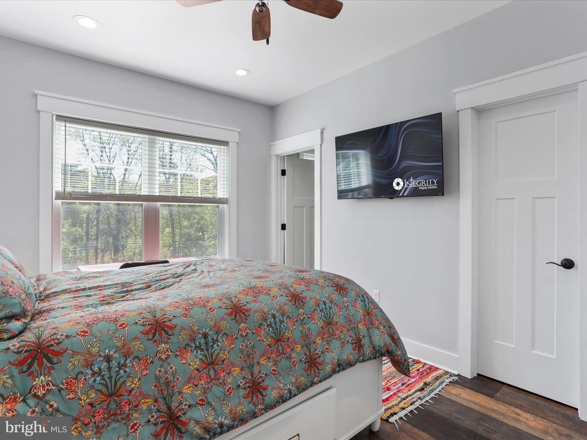 FAIRVIEW ACRES - Residential