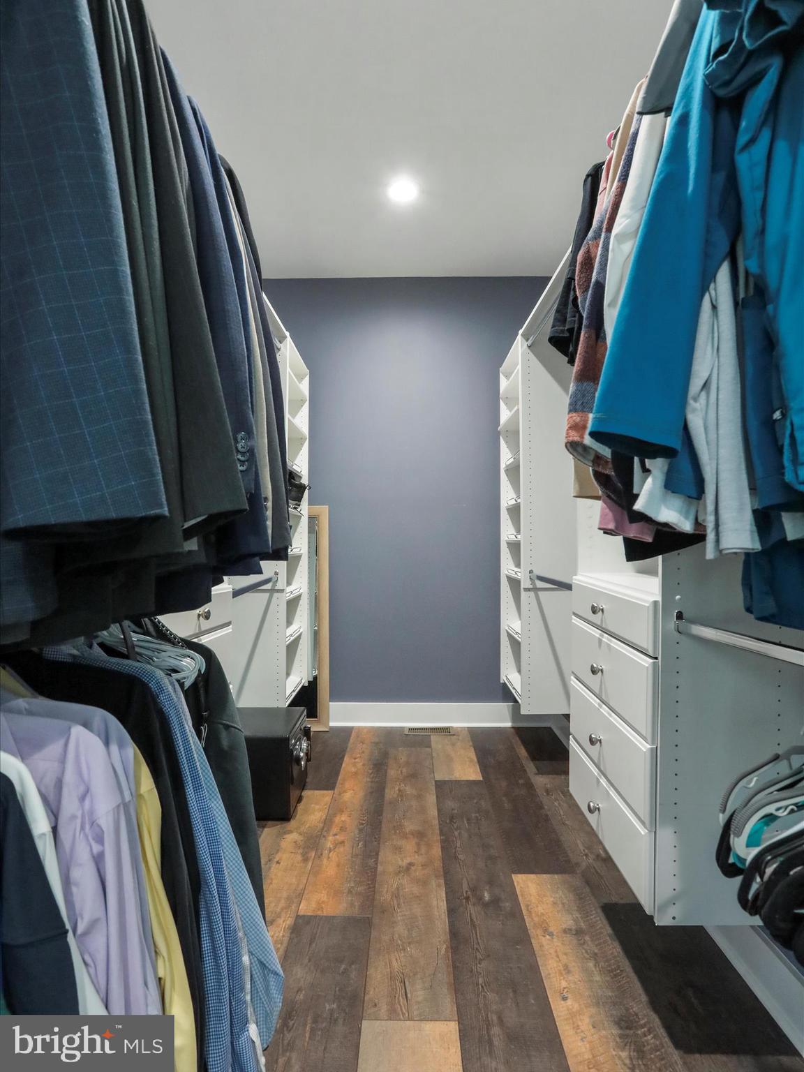 FAIRVIEW ACRES - Residential