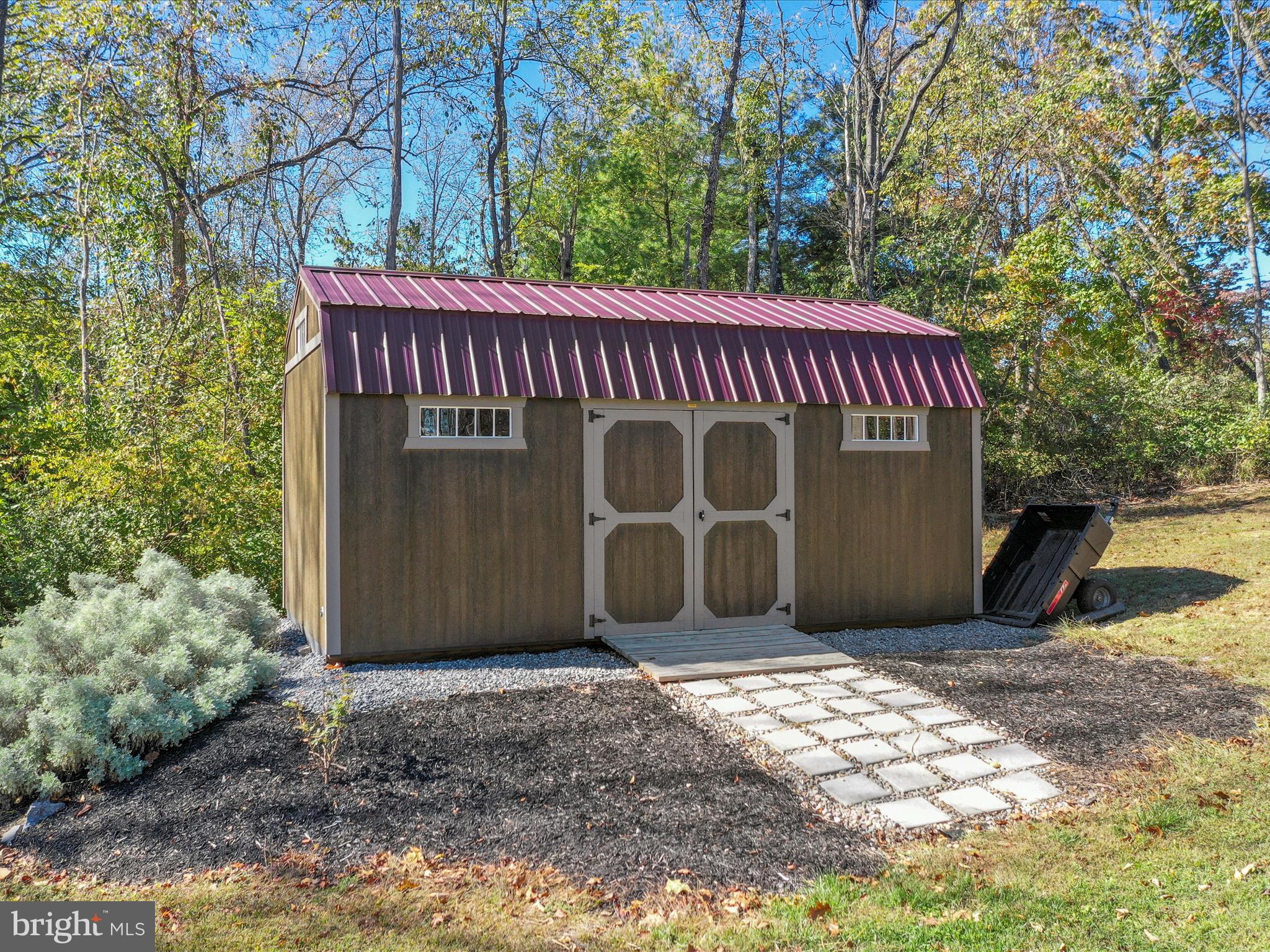 FAIRVIEW ACRES - Residential