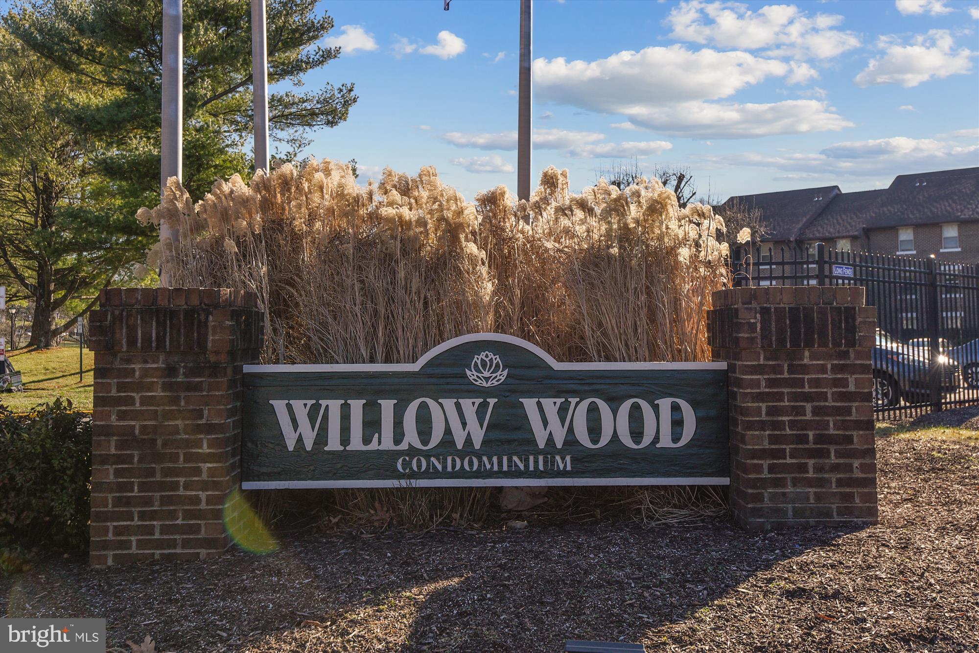 FLOWER HILL - Residential