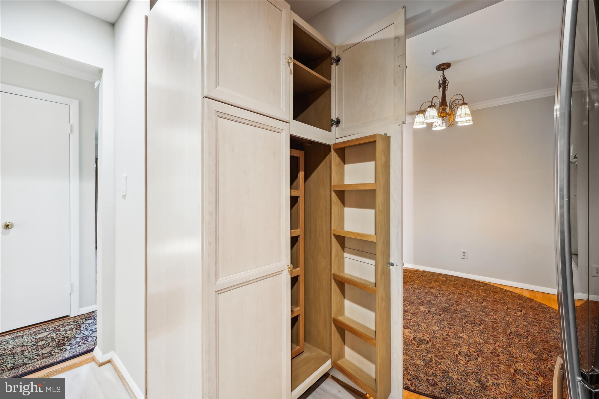 FLOWER HILL - Residential