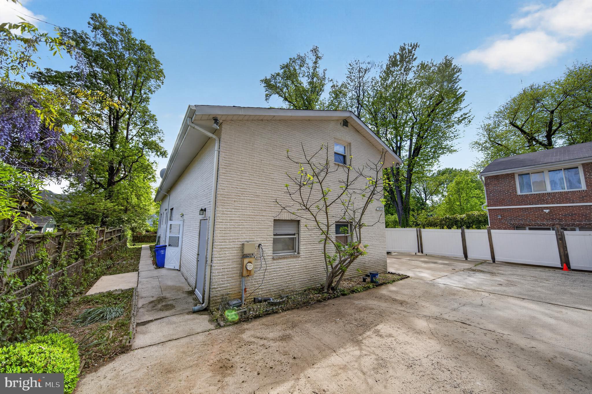 WILDWOOD MANOR - Residential Income