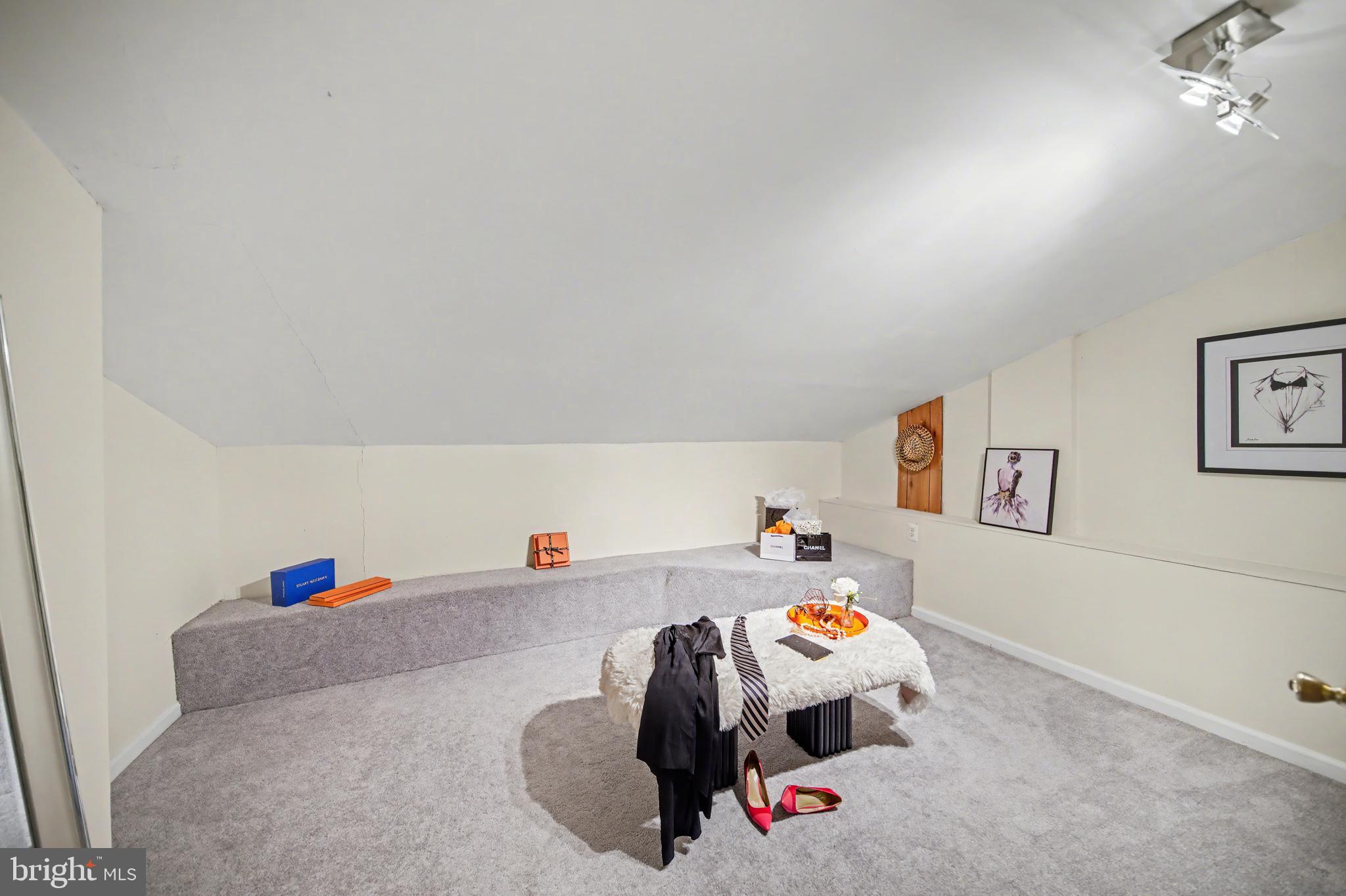 WILDWOOD MANOR - Residential Income