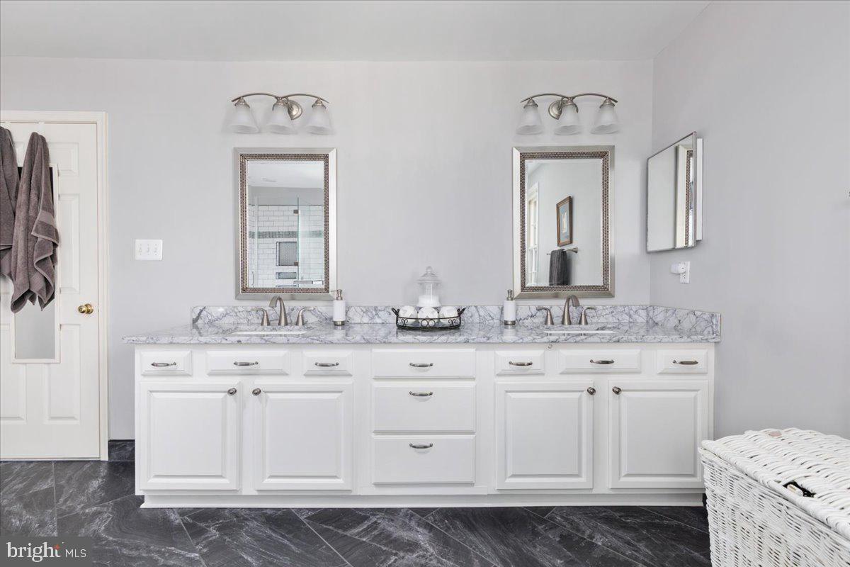 RIVERVIEW ESTATES - Residential