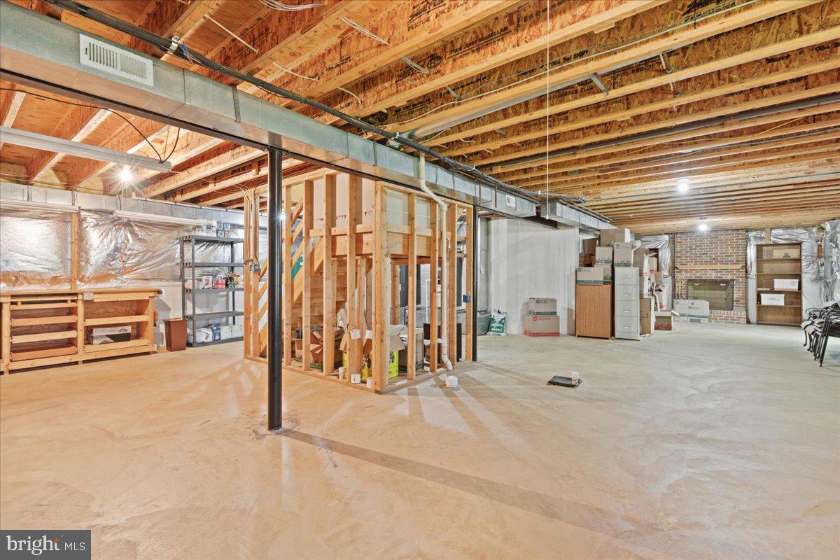 RIVERVIEW ESTATES - Residential