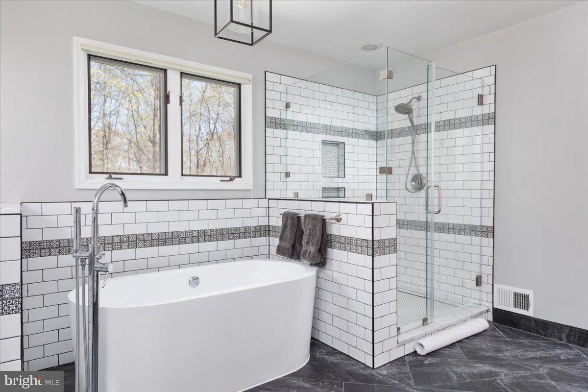 RIVERVIEW ESTATES - Residential