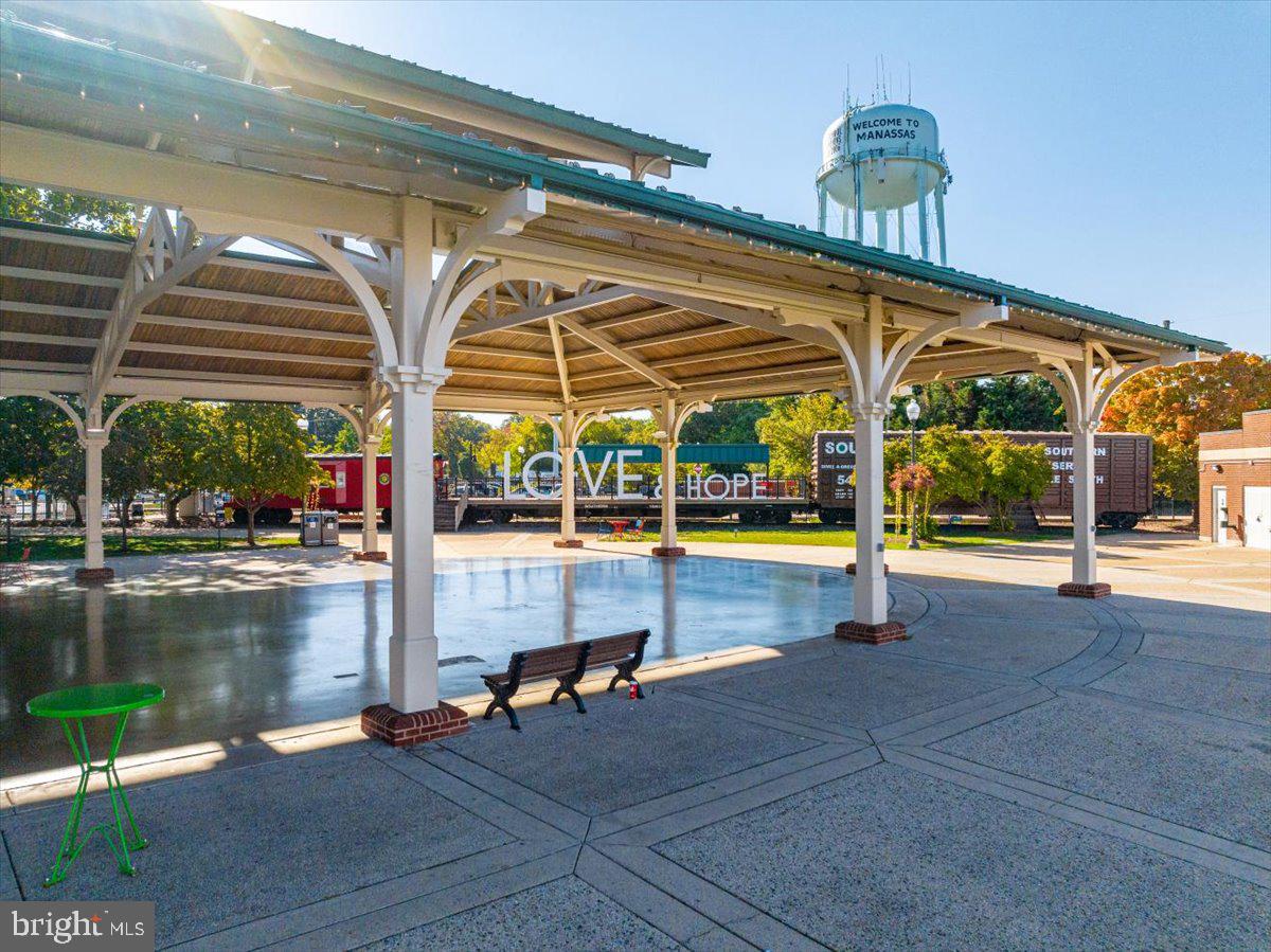 RIVERVIEW ESTATES - Residential