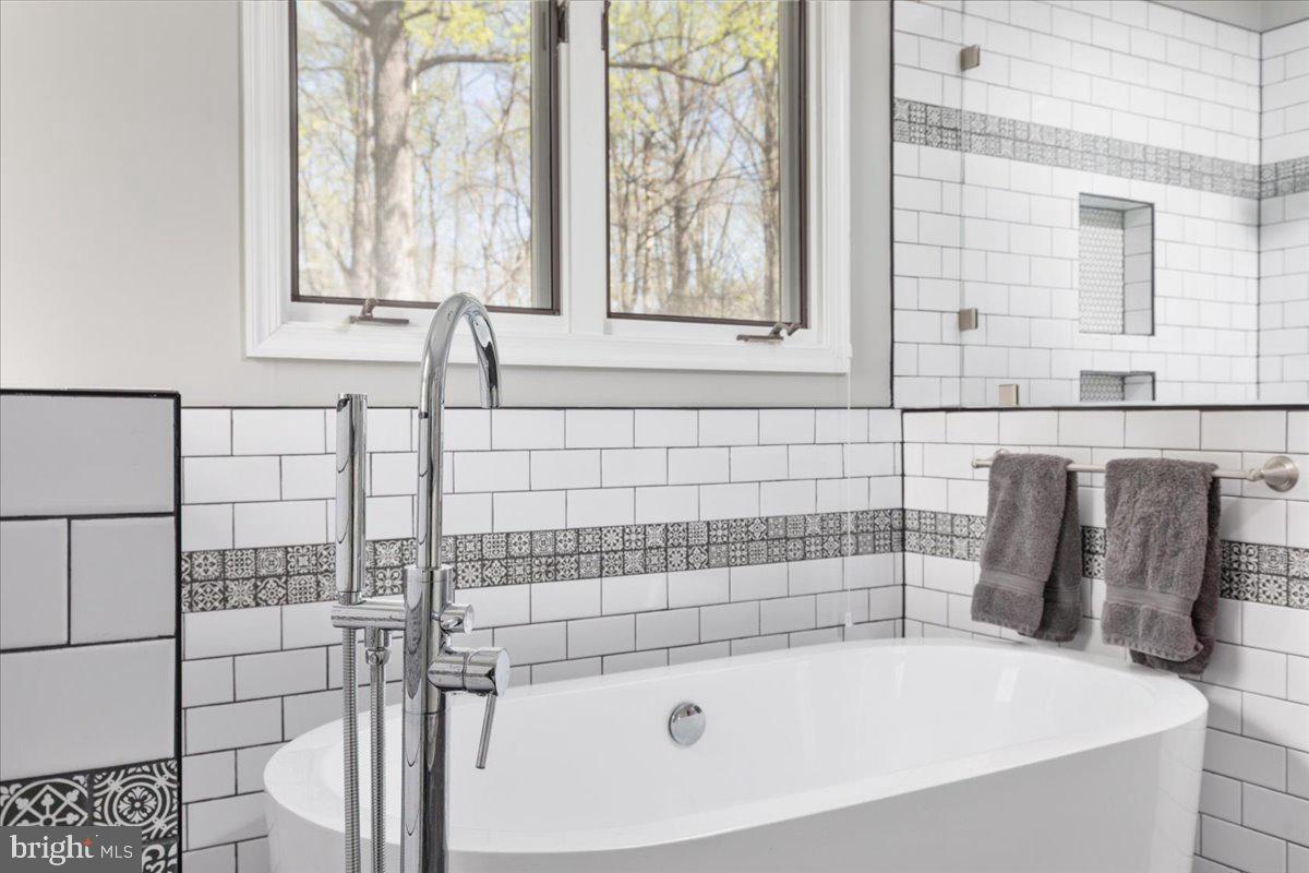 RIVERVIEW ESTATES - Residential