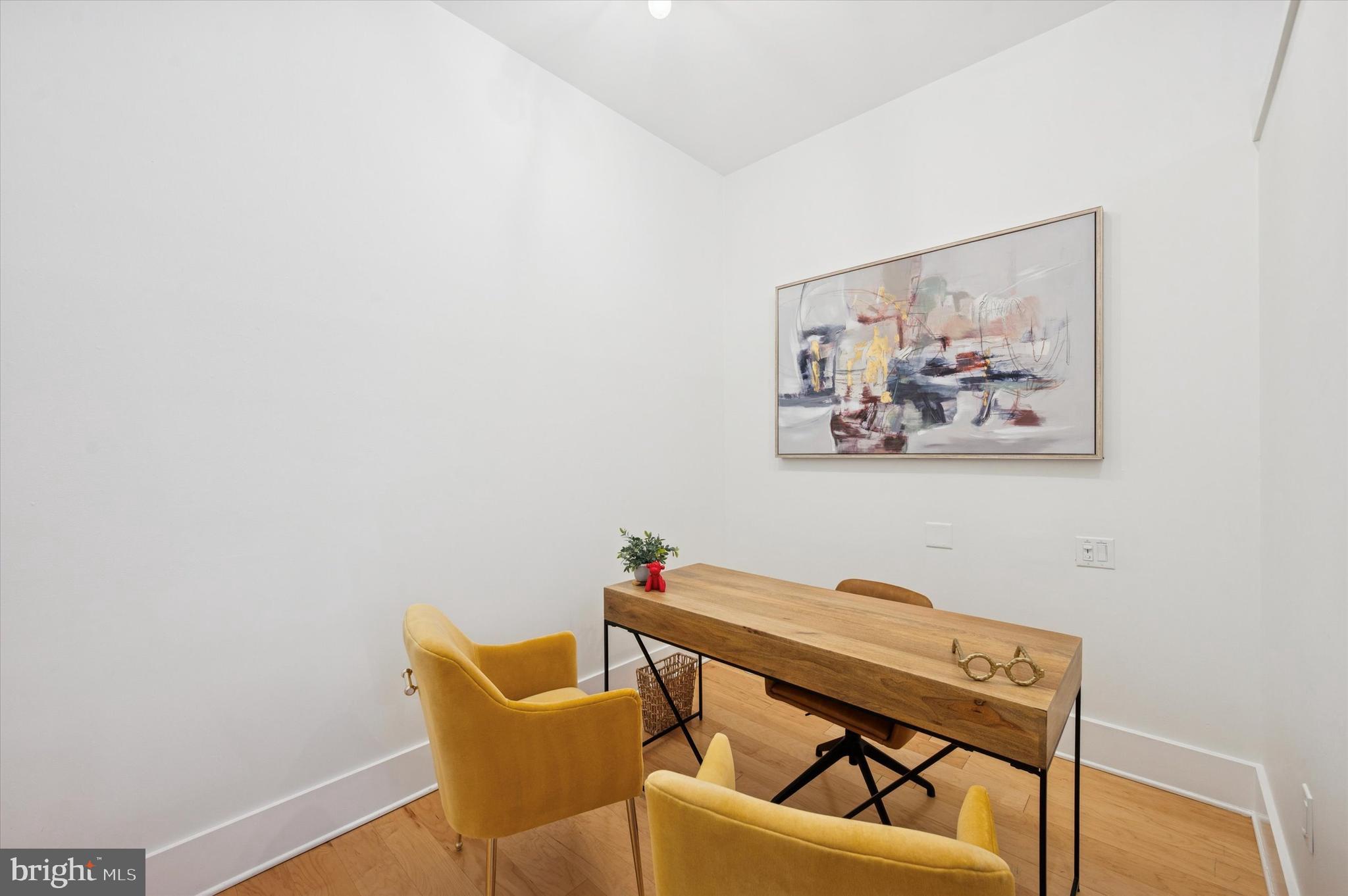 OLD CITY - Commercial Sale