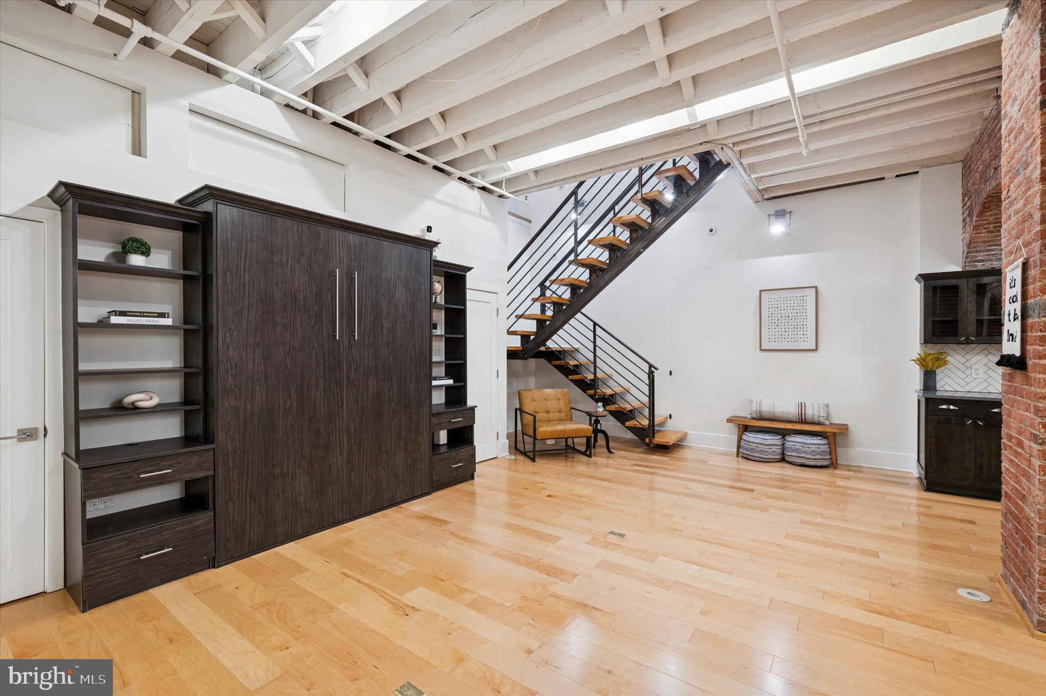 OLD CITY - Commercial Sale