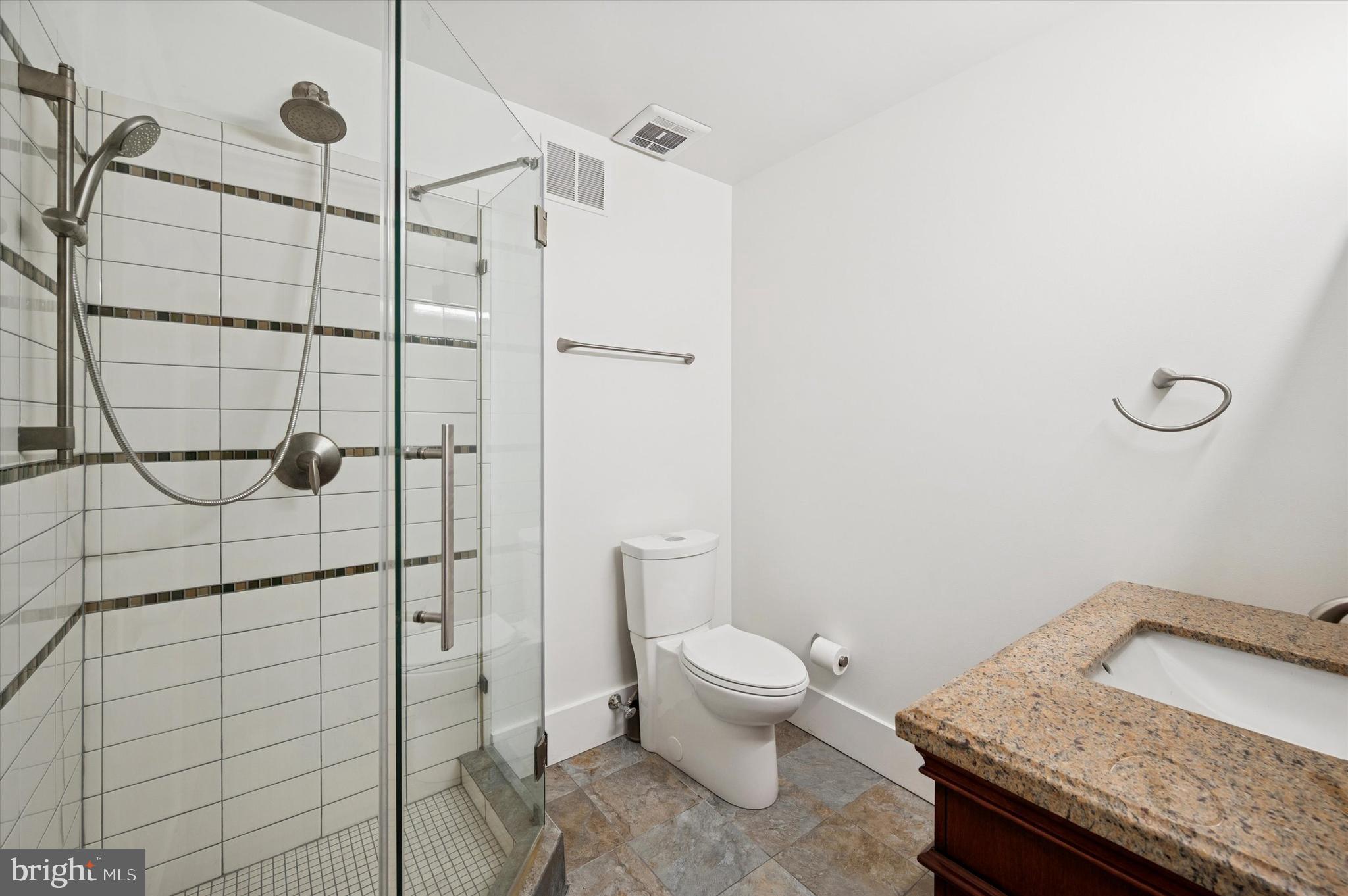 OLD CITY - Commercial Sale