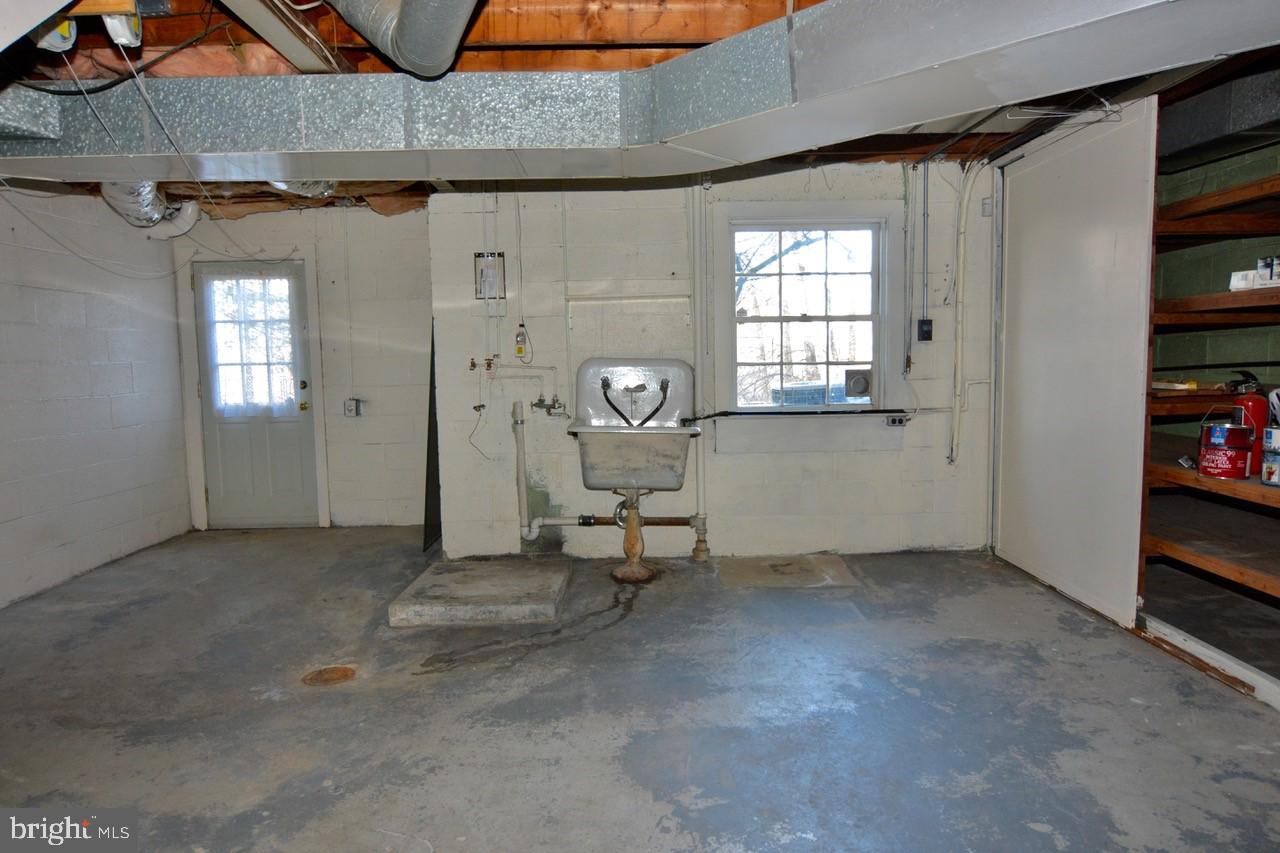 HAMPDEN HEIGHTS - Residential