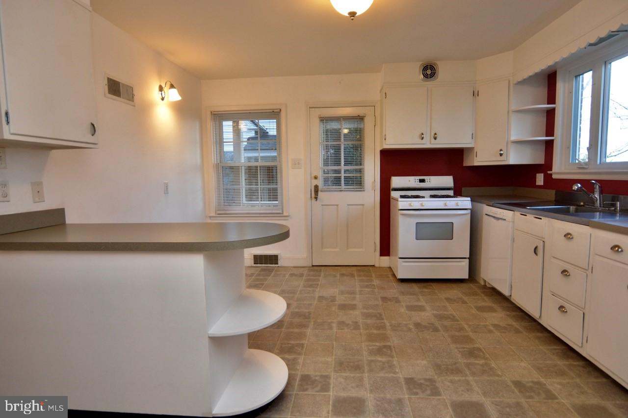 HAMPDEN HEIGHTS - Residential