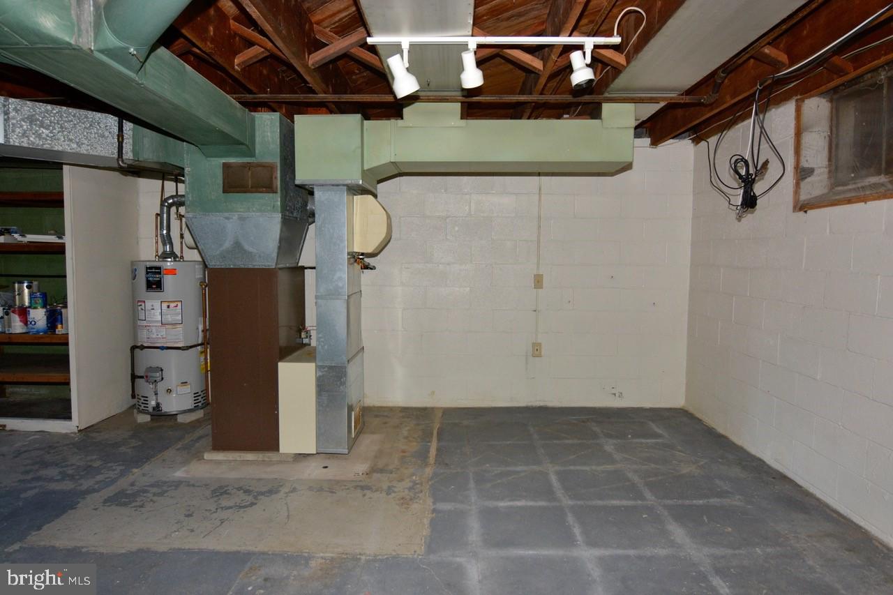 HAMPDEN HEIGHTS - Residential