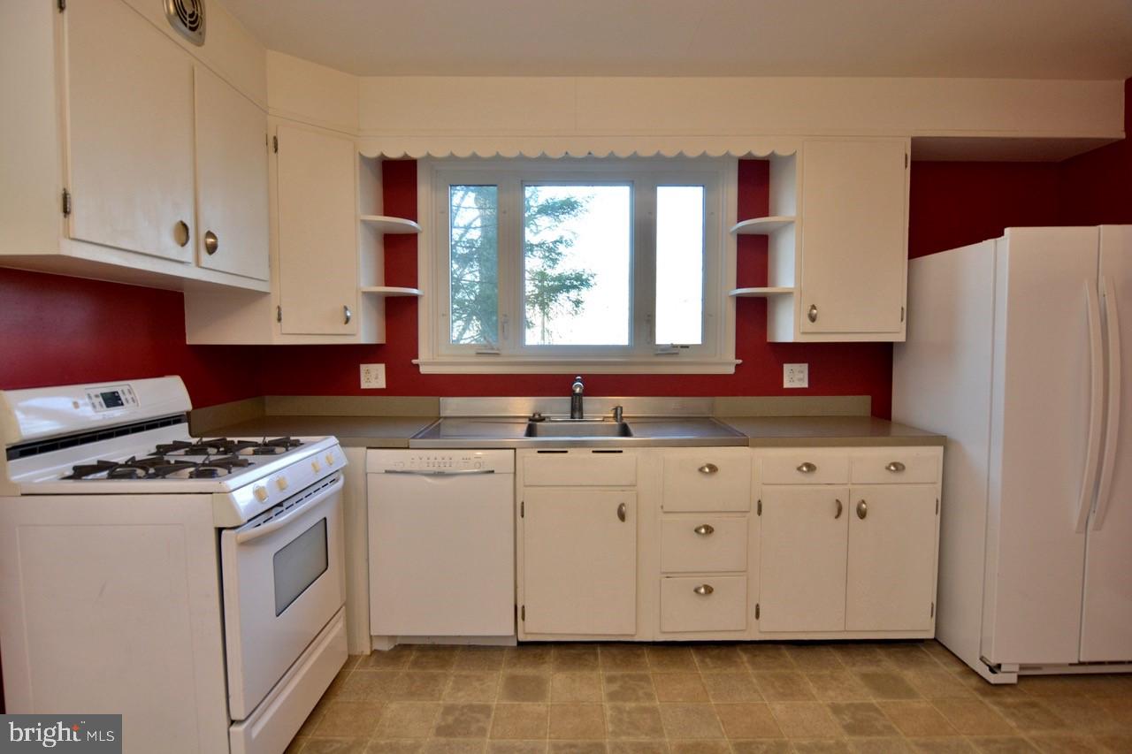 HAMPDEN HEIGHTS - Residential