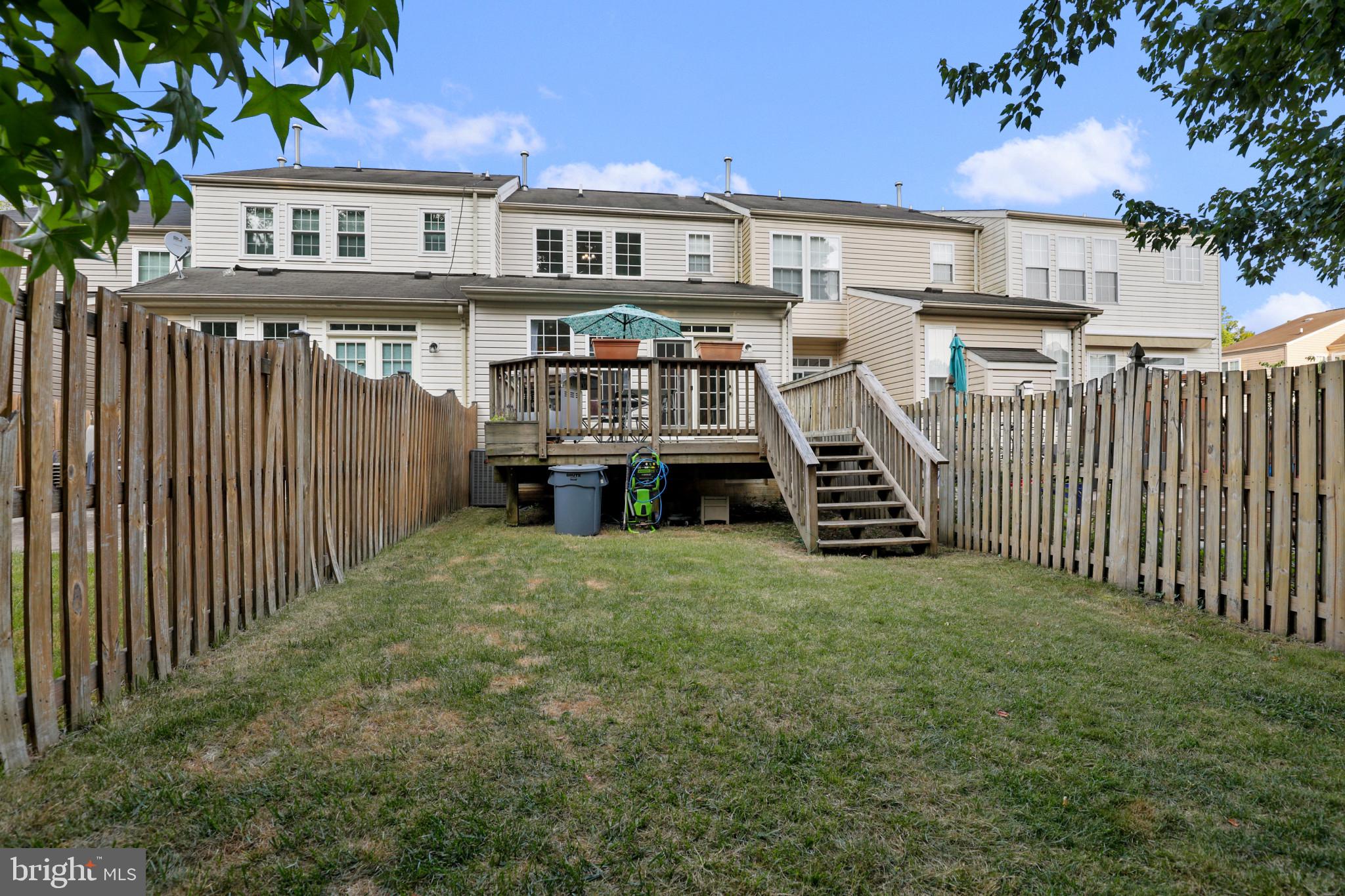 CONSTANT FRIENDSHIP - Residential