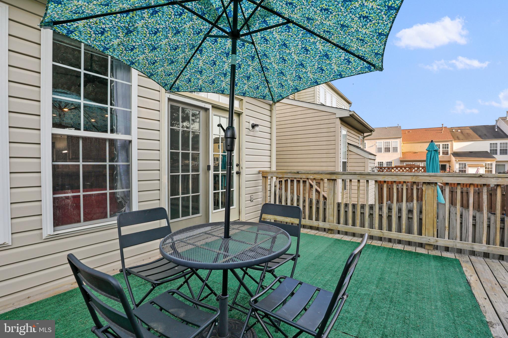 CONSTANT FRIENDSHIP - Residential