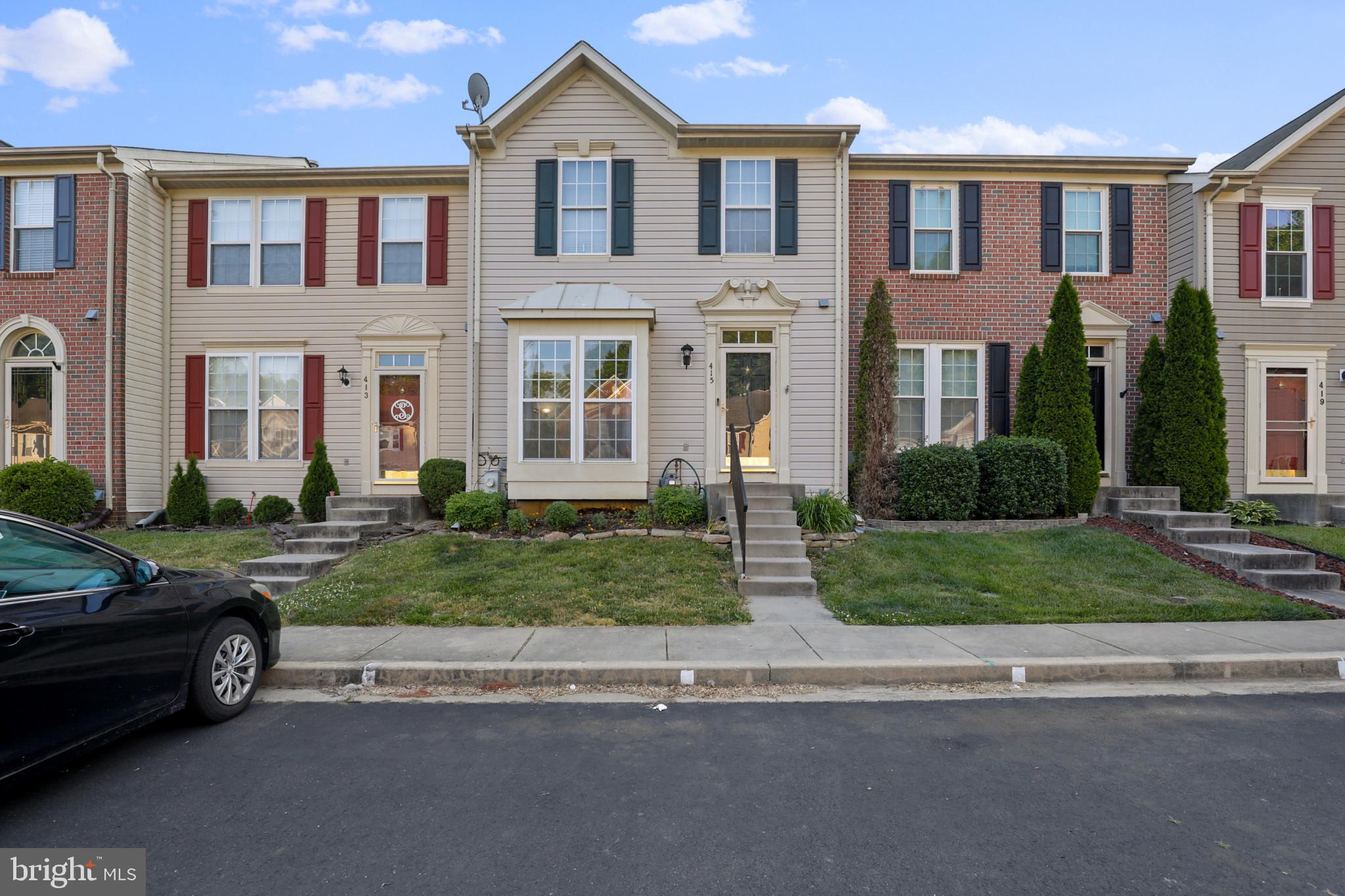 CONSTANT FRIENDSHIP - Residential