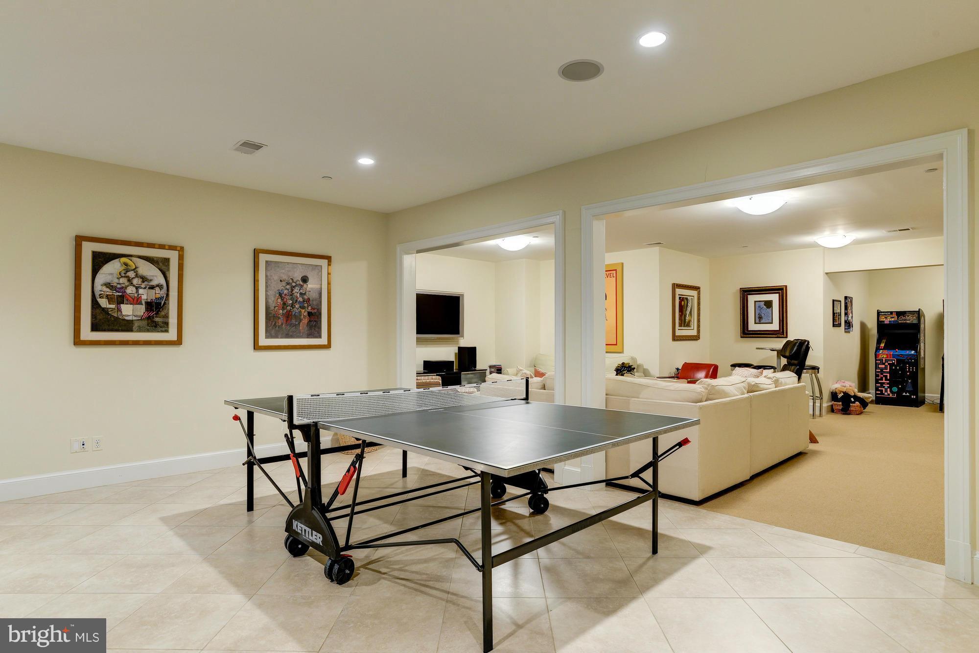 BRADLEY HILLS - Residential