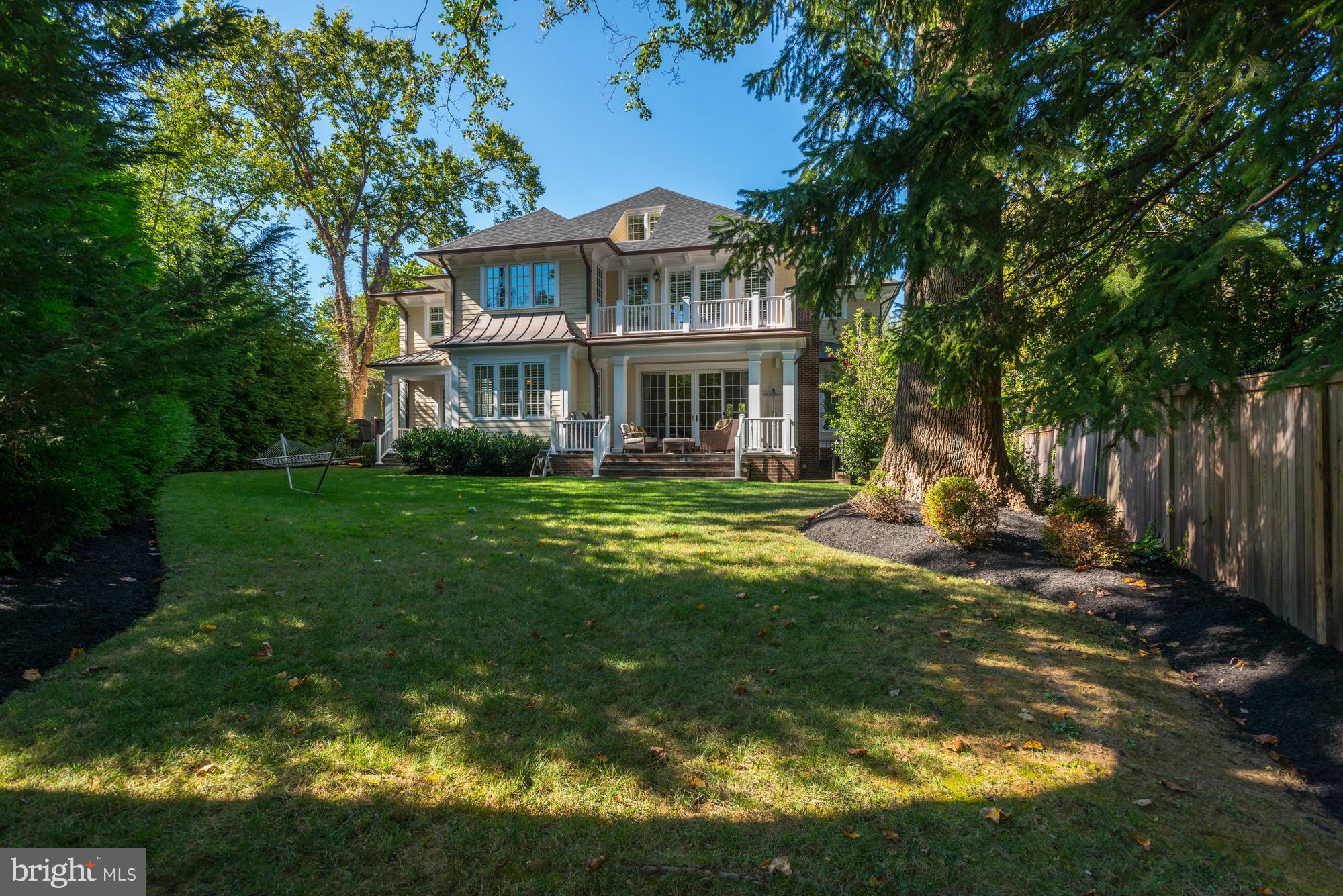 BRADLEY HILLS - Residential