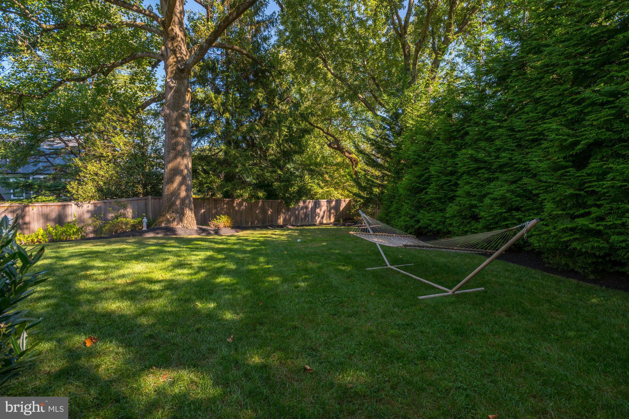 BRADLEY HILLS - Residential