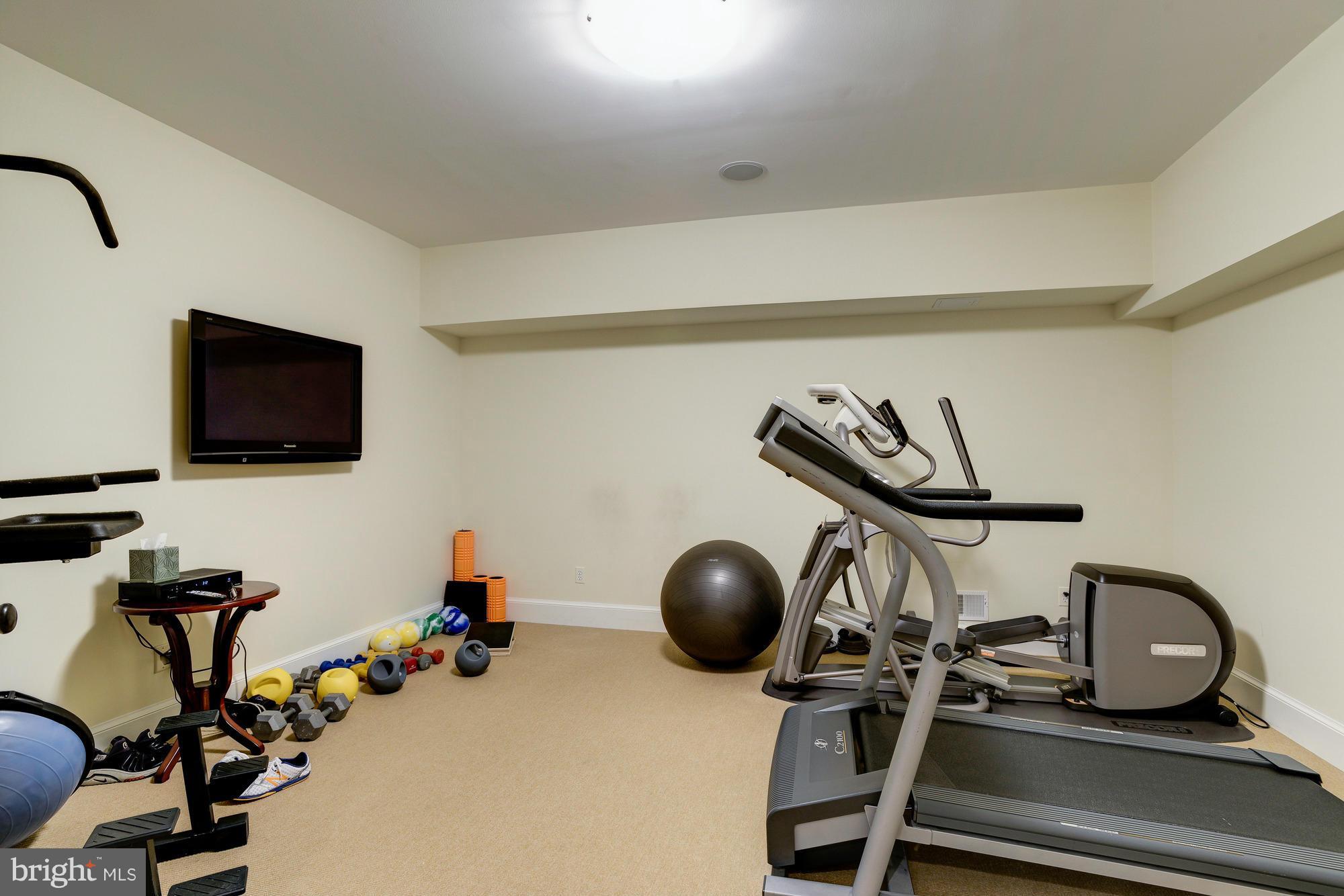 BRADLEY HILLS - Residential