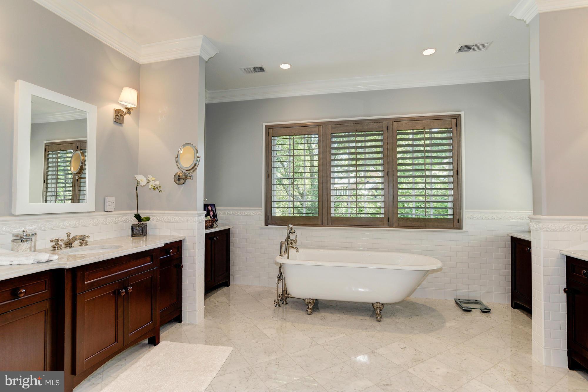 BRADLEY HILLS - Residential