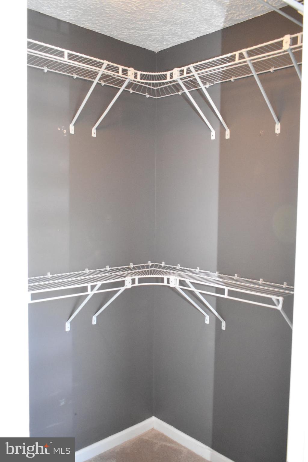 MAJORS CHOICE - Residential Lease