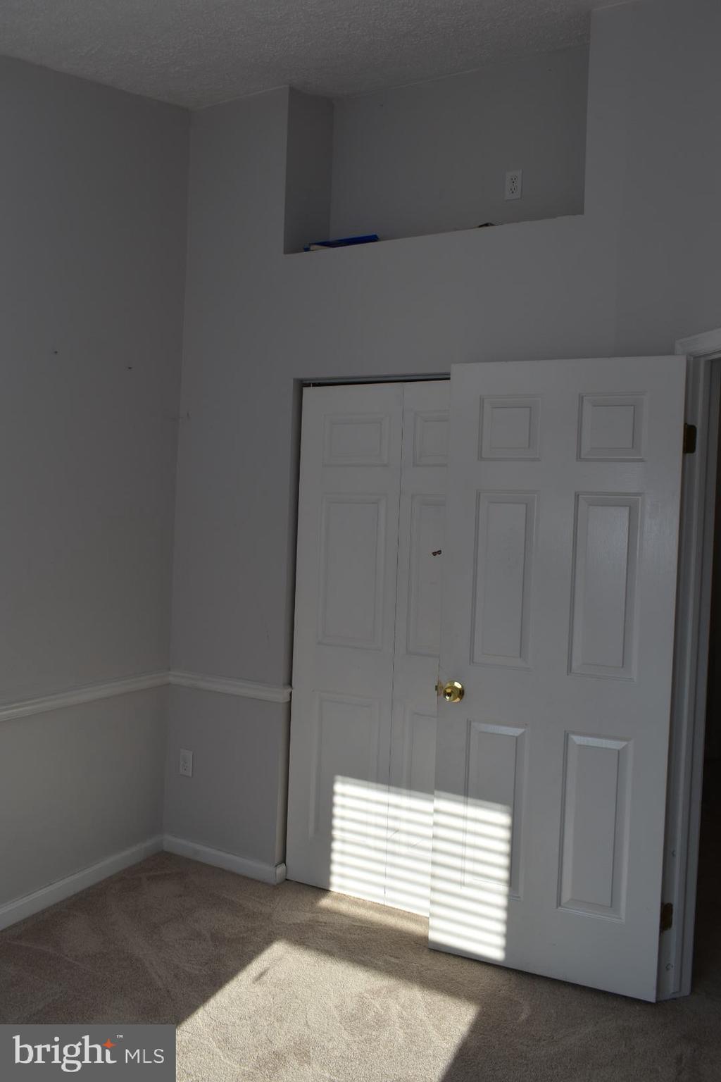 MAJORS CHOICE - Residential Lease