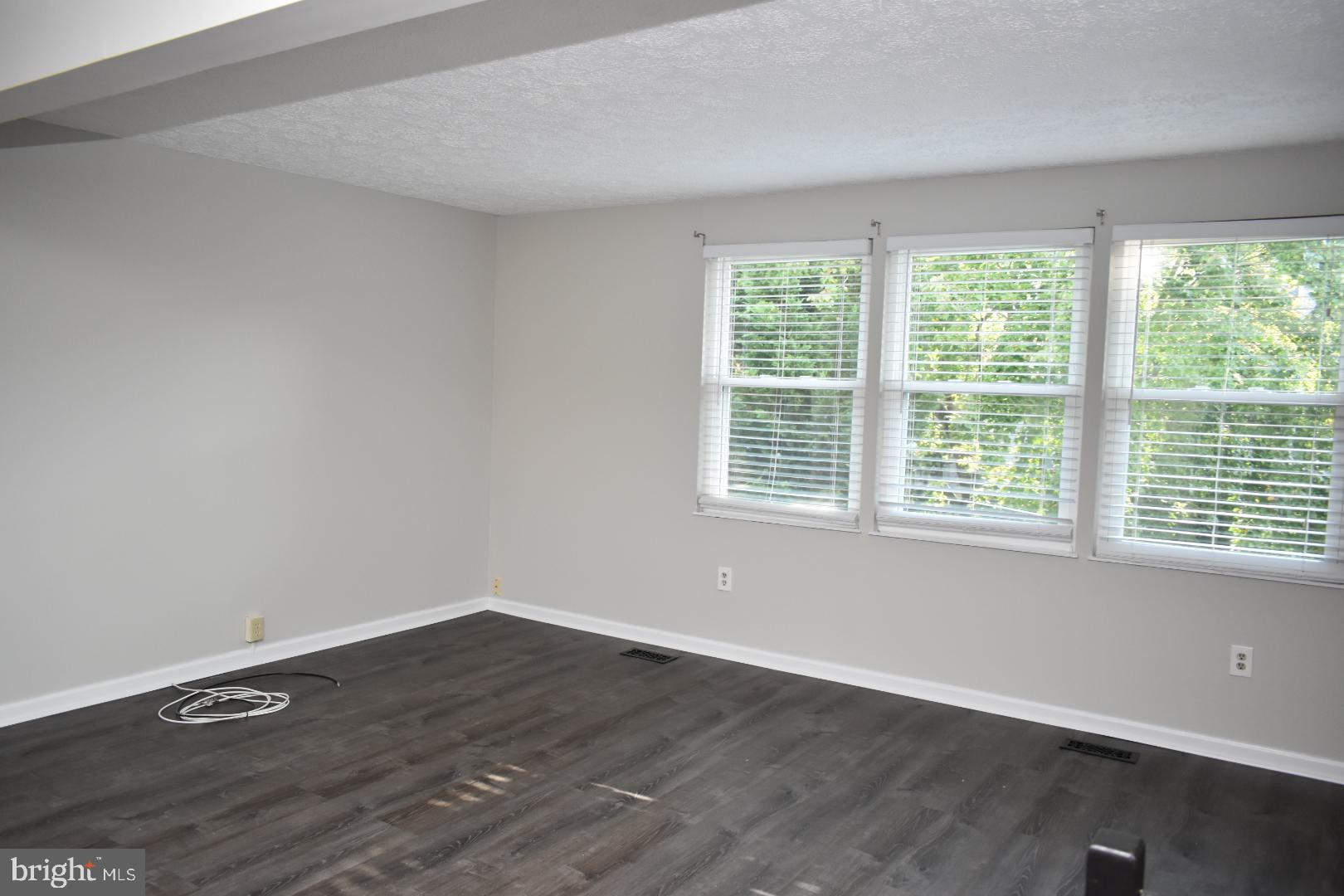 MAJORS CHOICE - Residential Lease