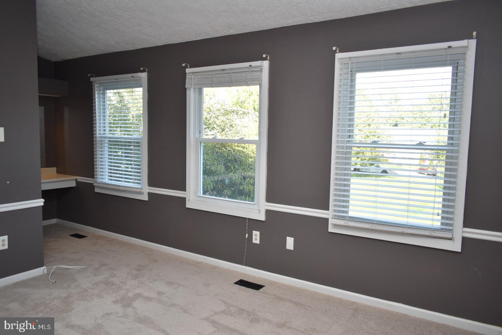 MAJORS CHOICE - Residential Lease