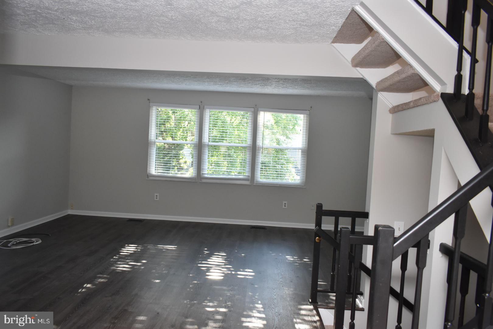 MAJORS CHOICE - Residential Lease