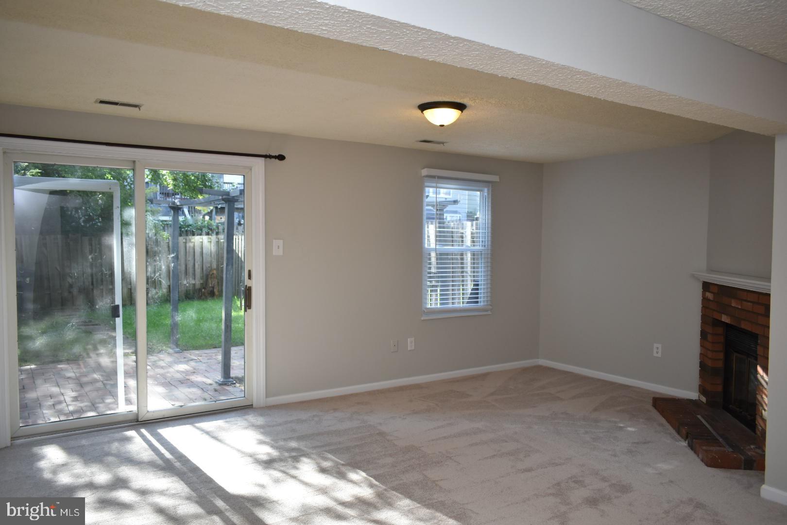 MAJORS CHOICE - Residential Lease