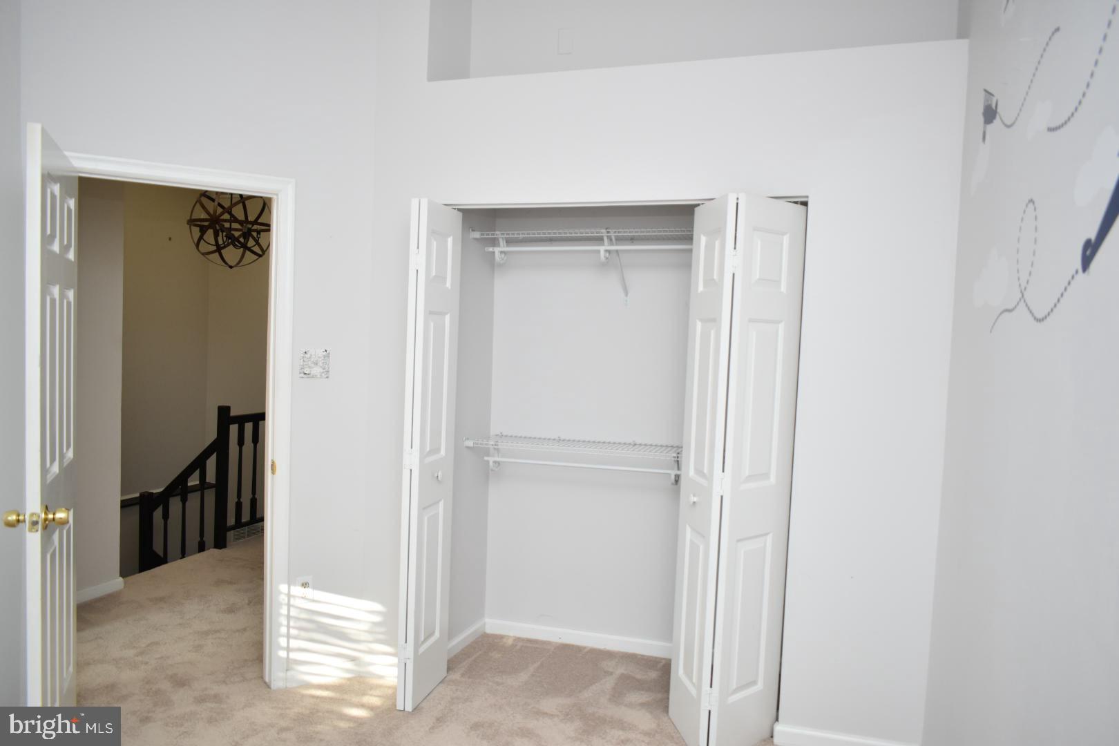 MAJORS CHOICE - Residential Lease