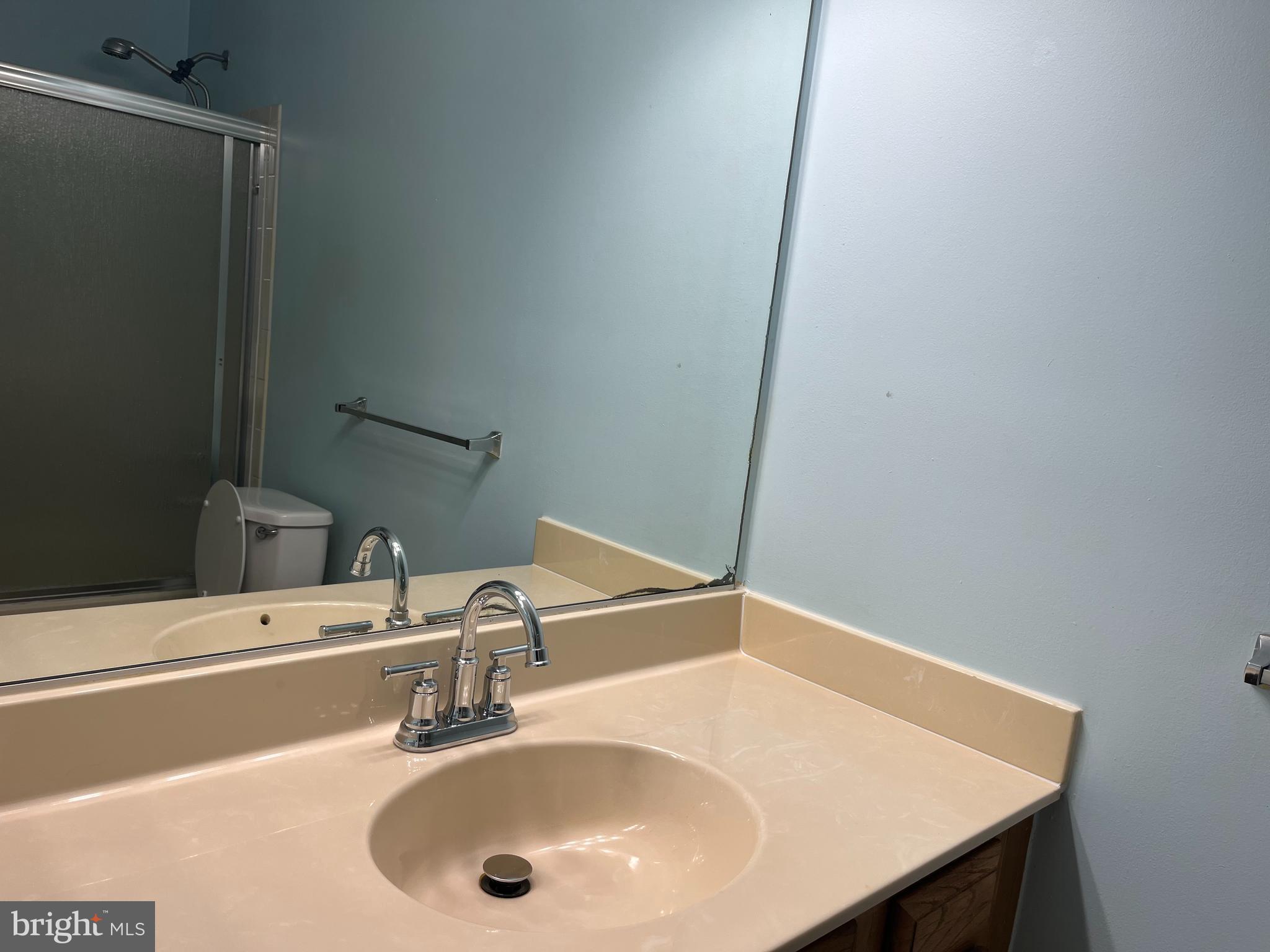 WAYSIDE VILLAGE - Residential Lease