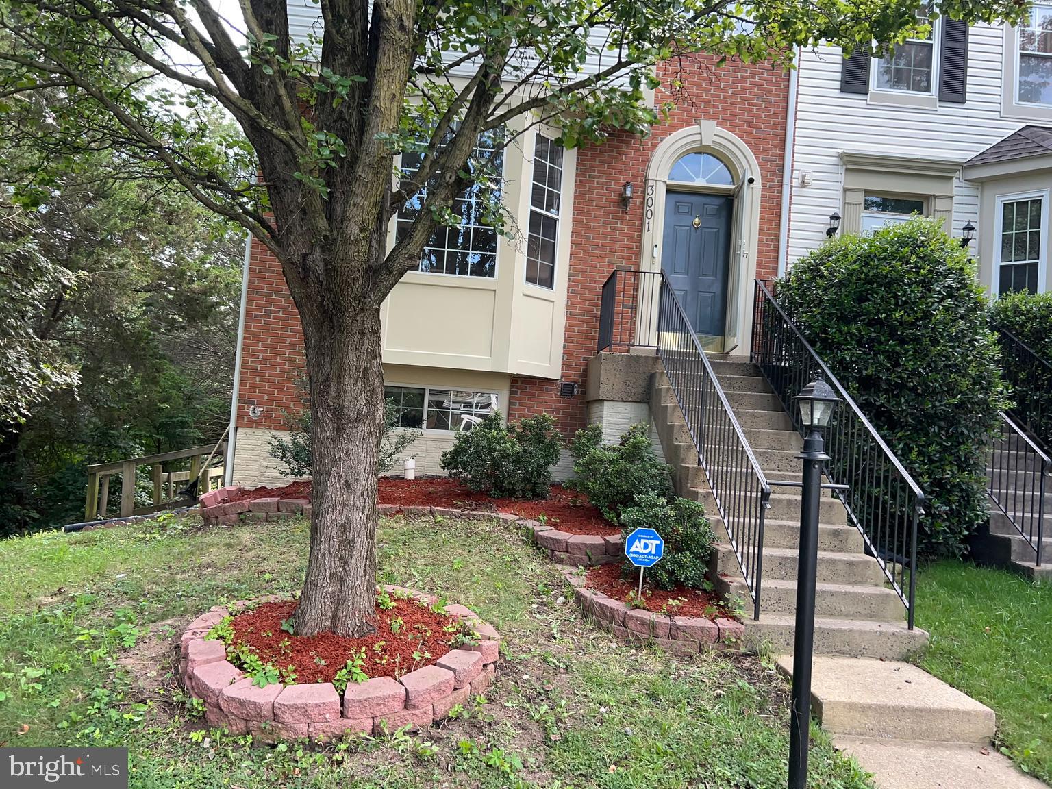 WAYSIDE VILLAGE - Residential Lease