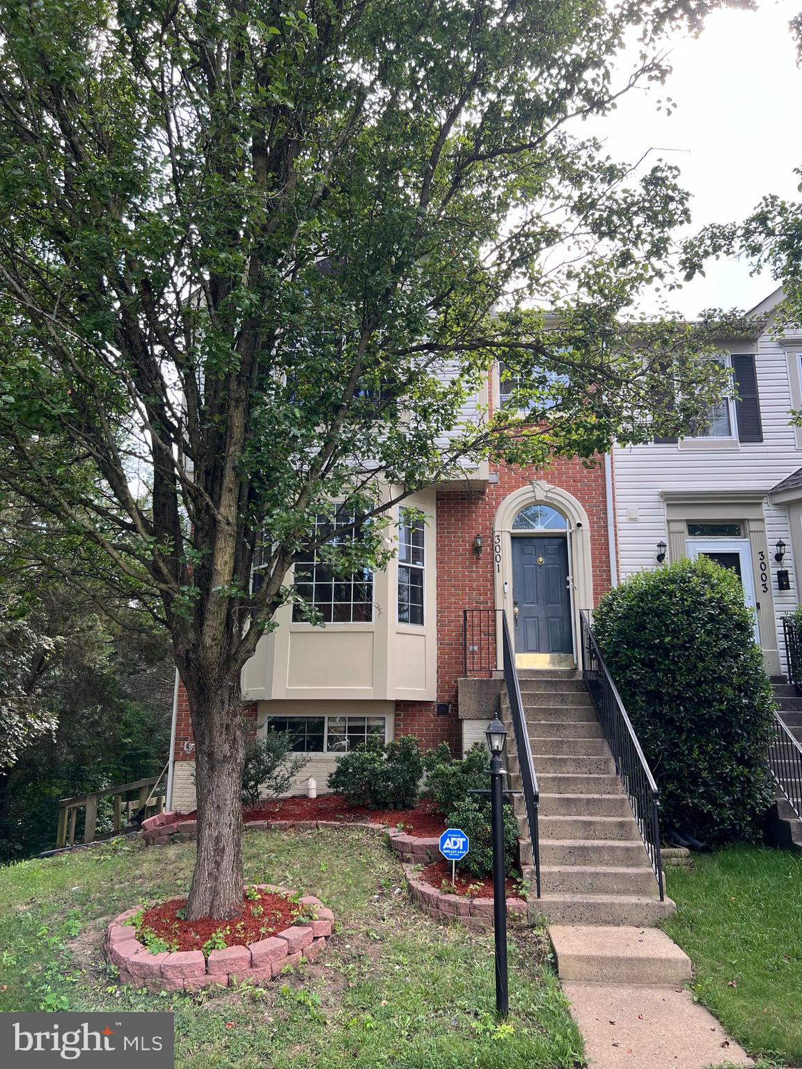 WAYSIDE VILLAGE - Residential Lease