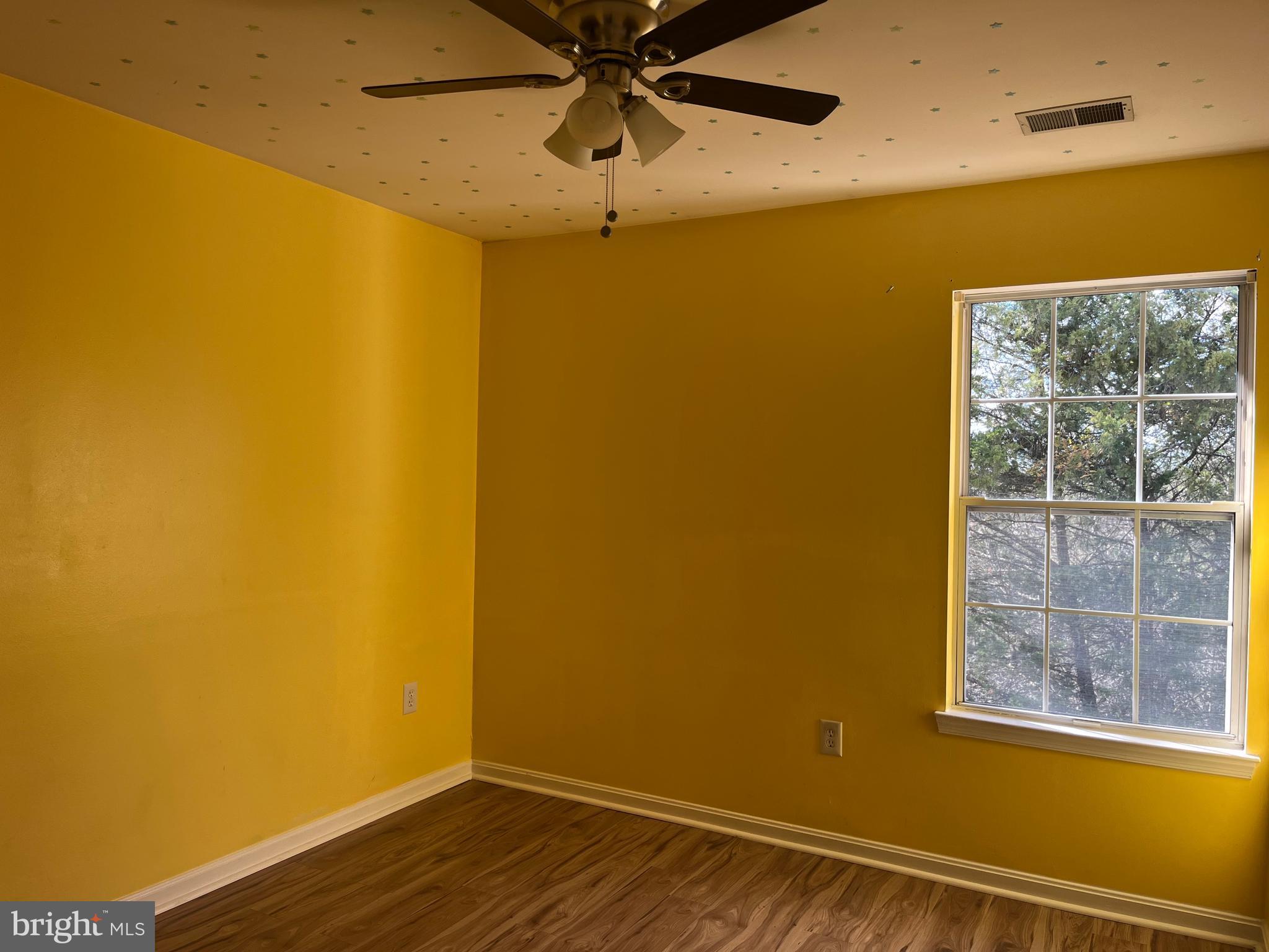 WAYSIDE VILLAGE - Residential Lease