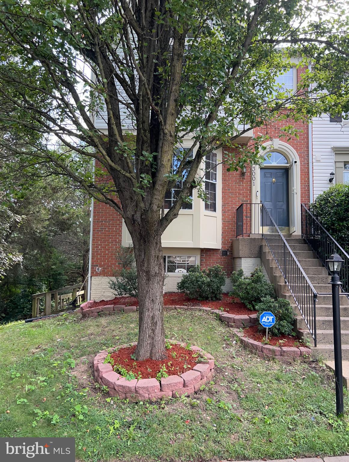 WAYSIDE VILLAGE - Residential Lease