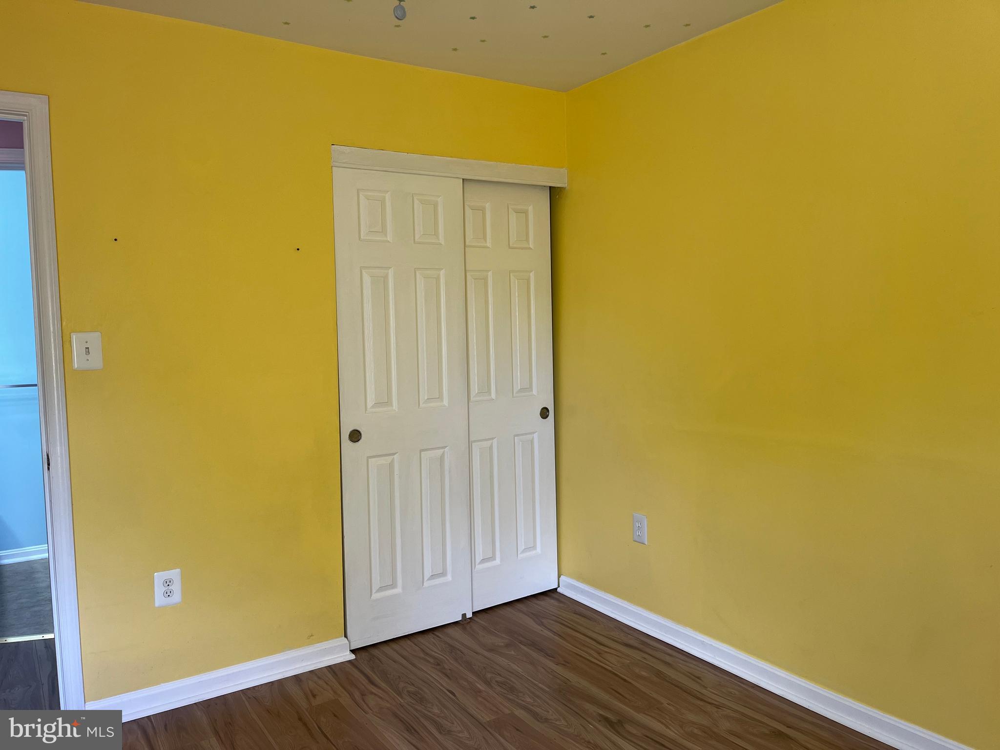 WAYSIDE VILLAGE - Residential Lease