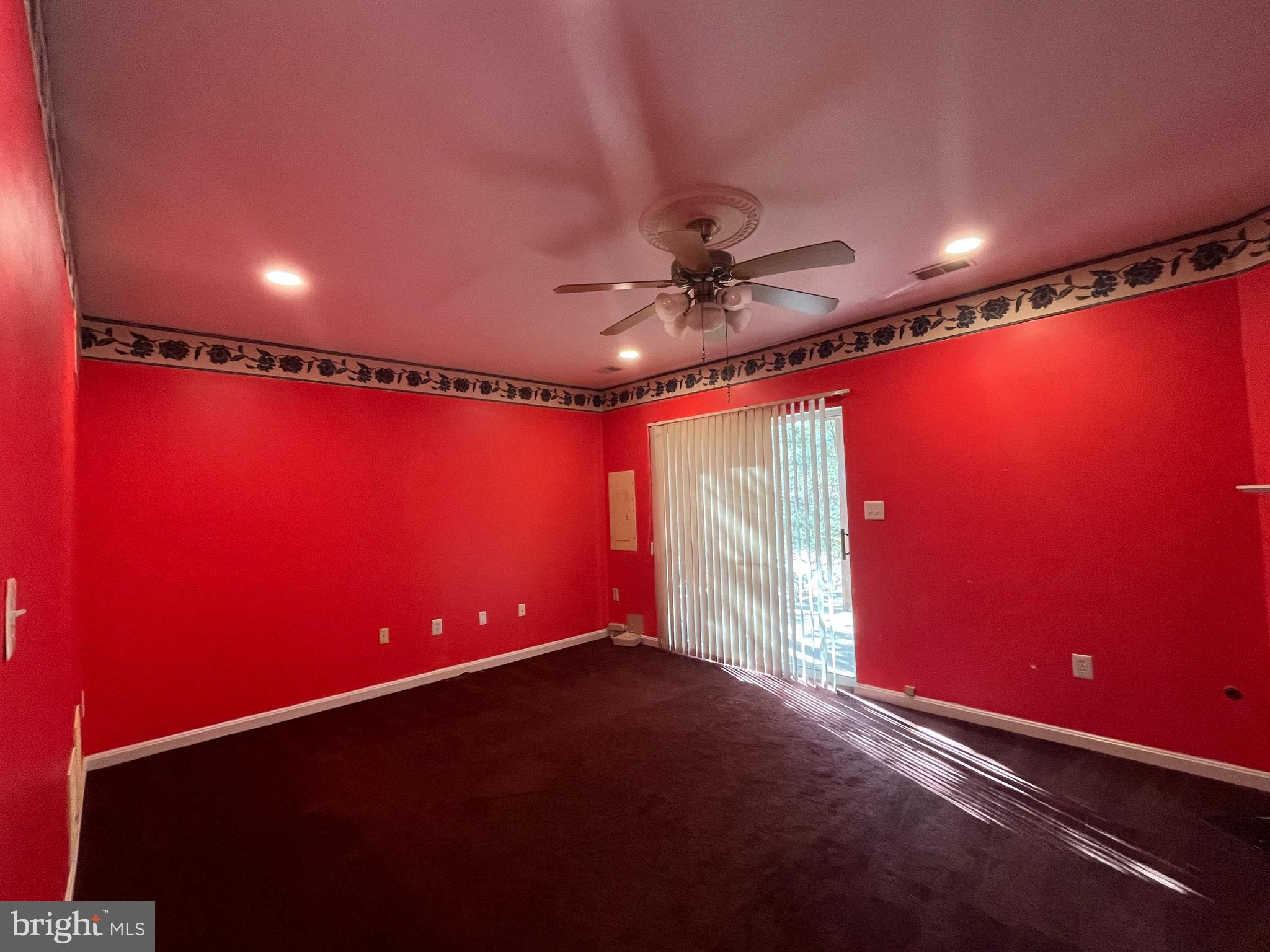 WAYSIDE VILLAGE - Residential Lease