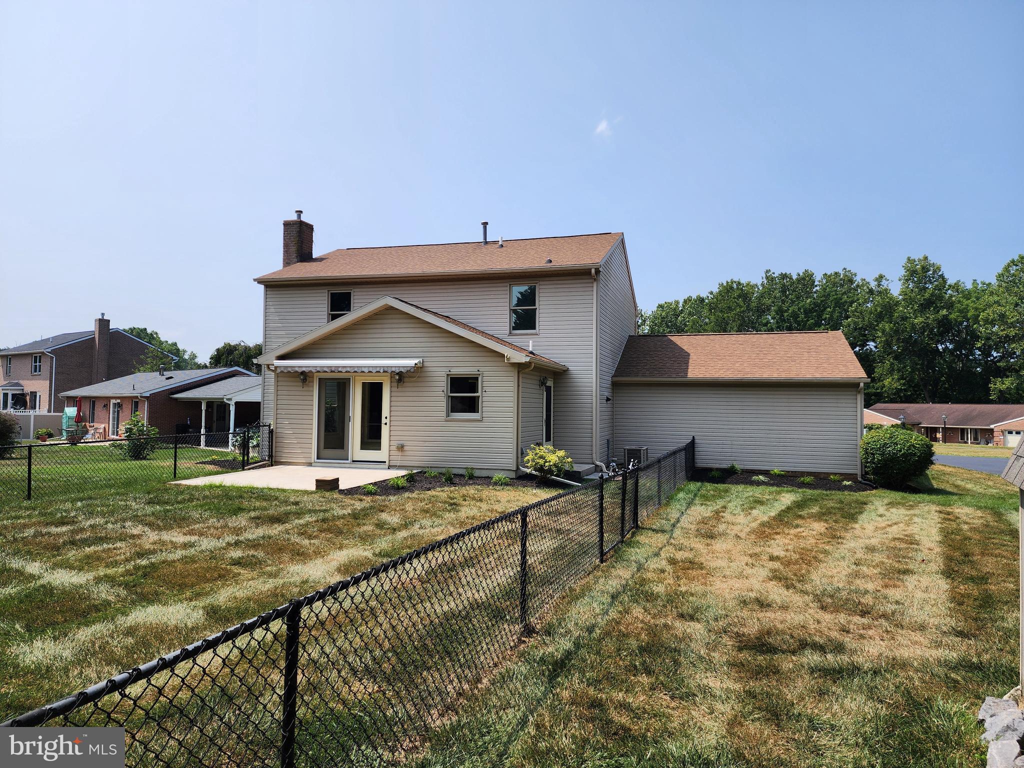 5 DARTMOUTH DRIVE