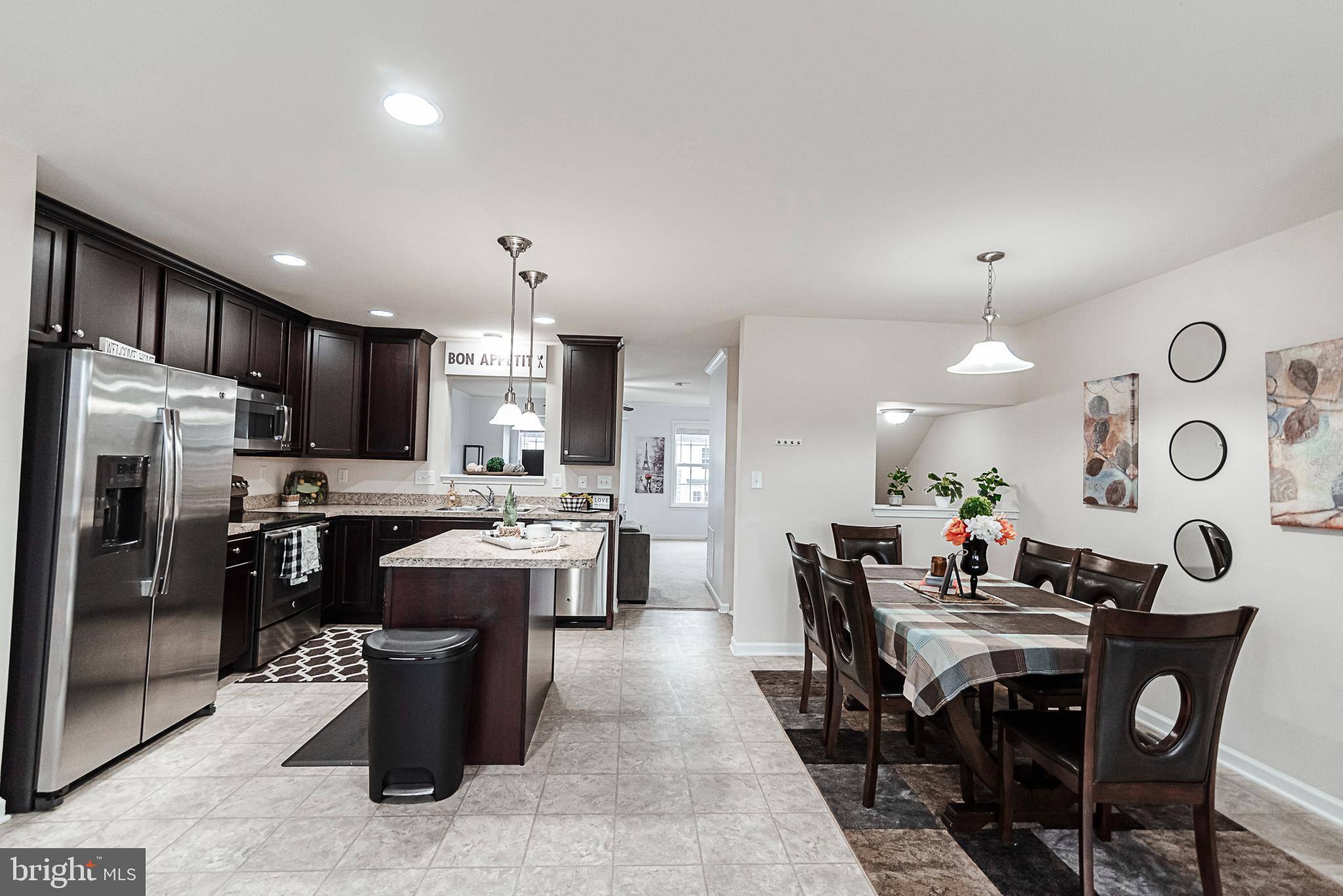 LAKELAND PLACE - Residential