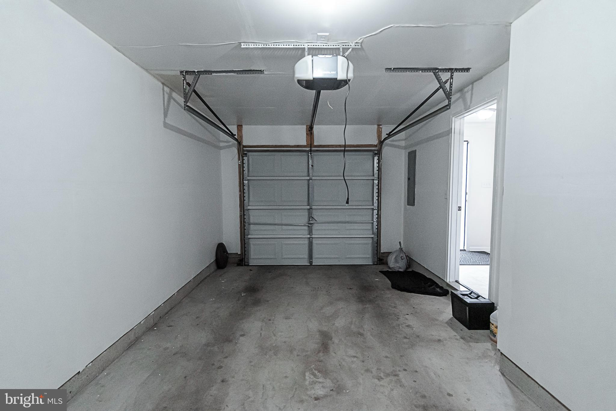 LAKELAND PLACE - Residential