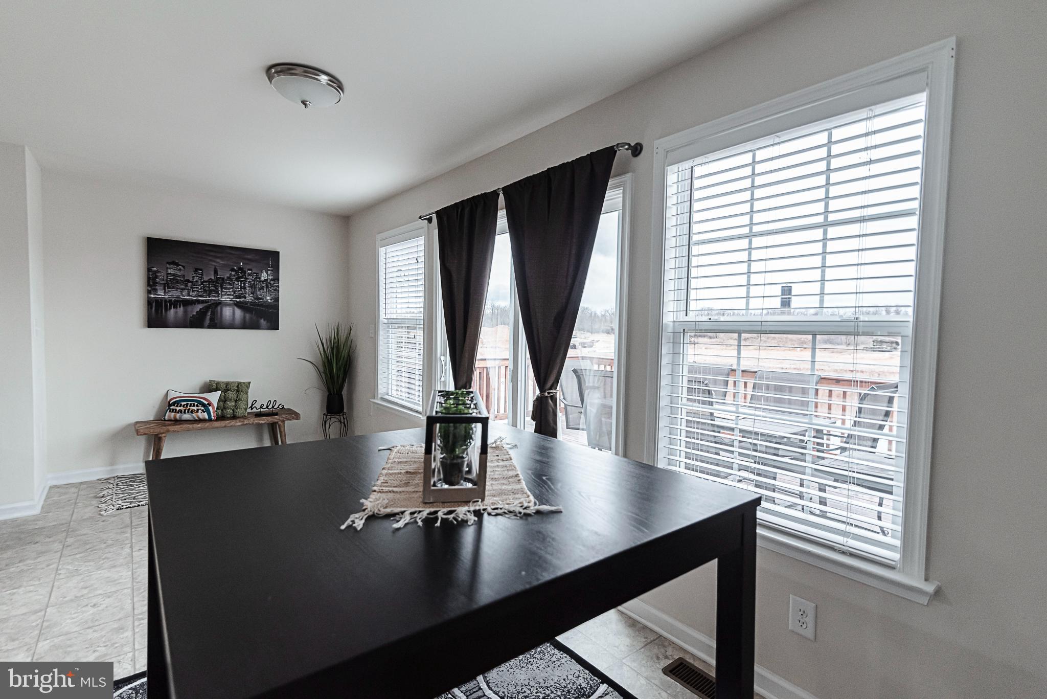 LAKELAND PLACE - Residential