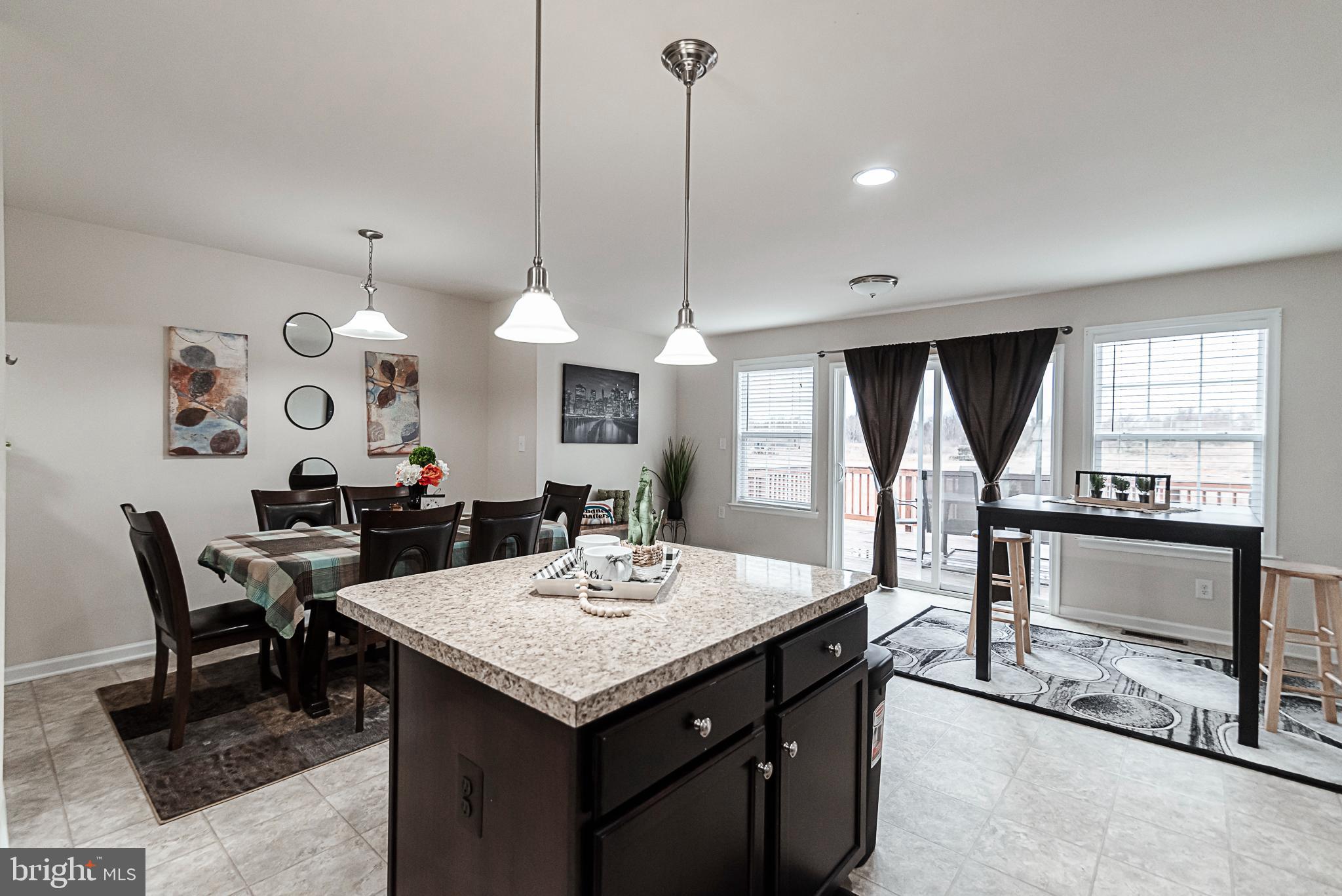 LAKELAND PLACE - Residential