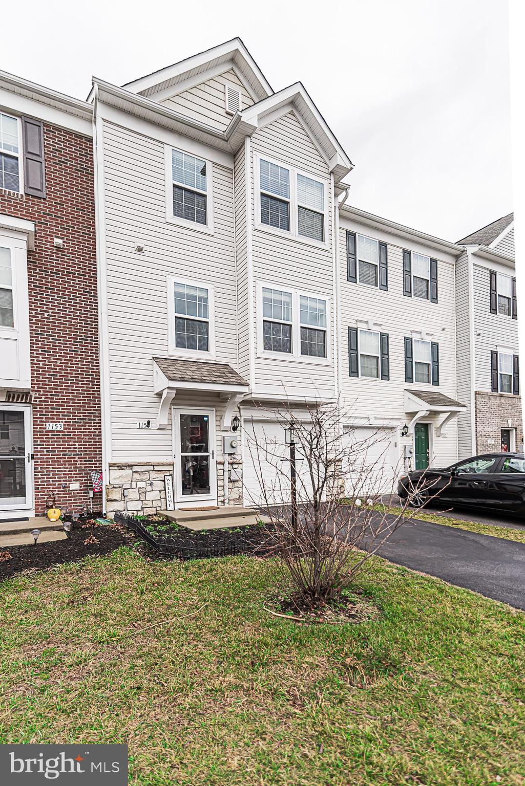 LAKELAND PLACE - Residential