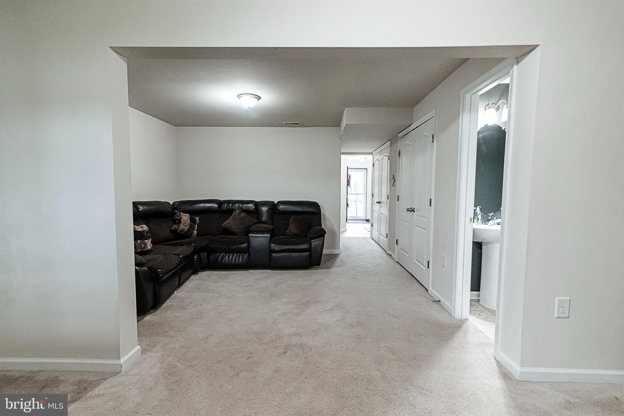 LAKELAND PLACE - Residential