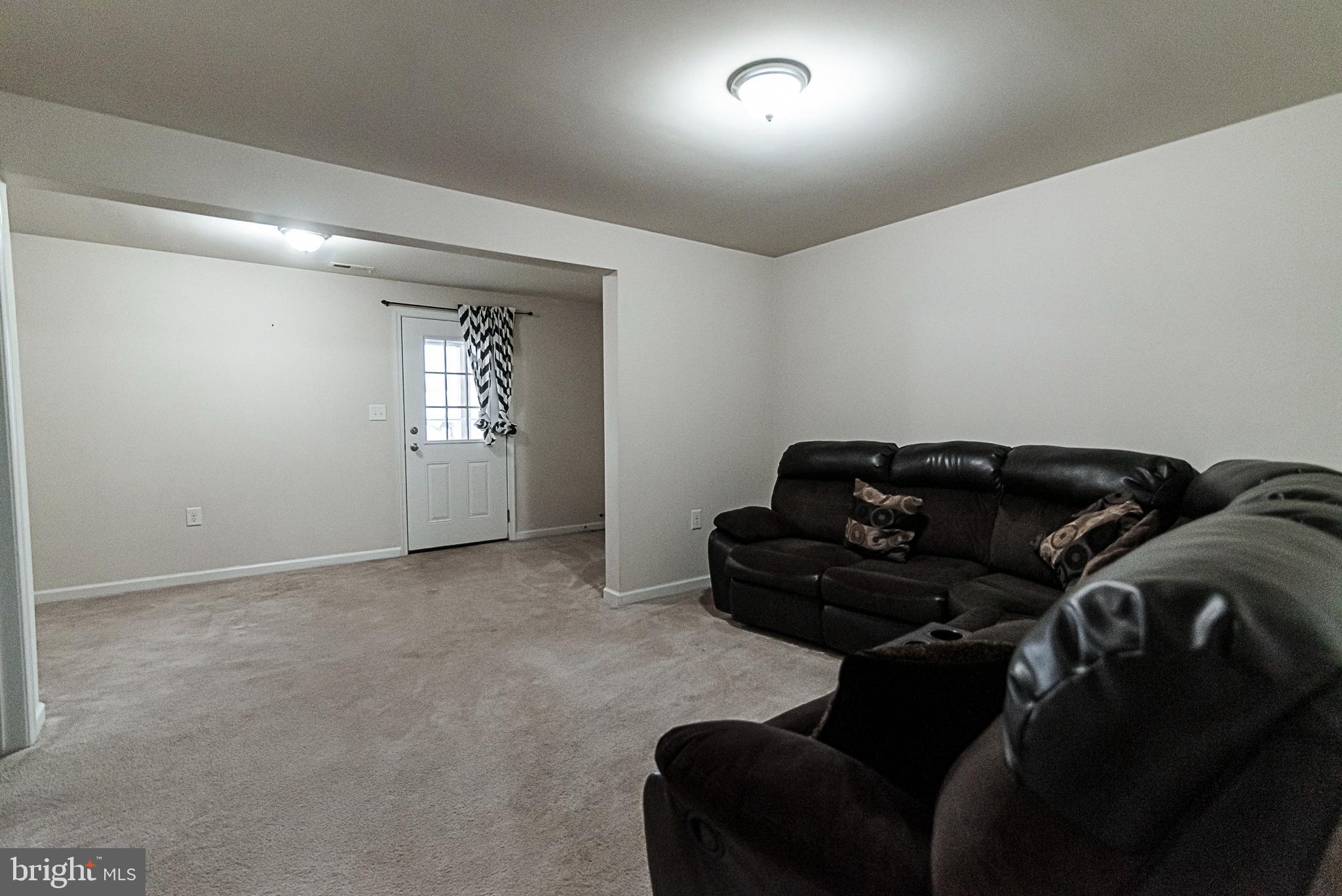 LAKELAND PLACE - Residential